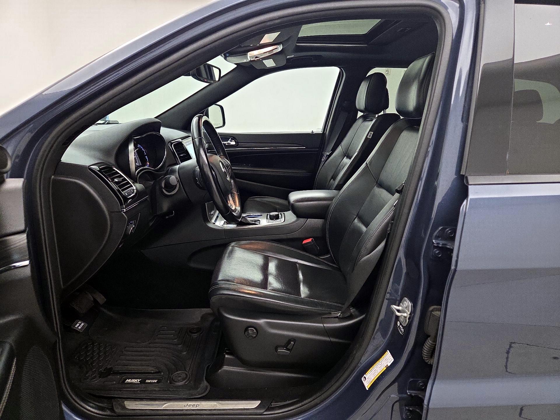 Thumbnail: 2021 Jeep Grand Cherokee - 11
