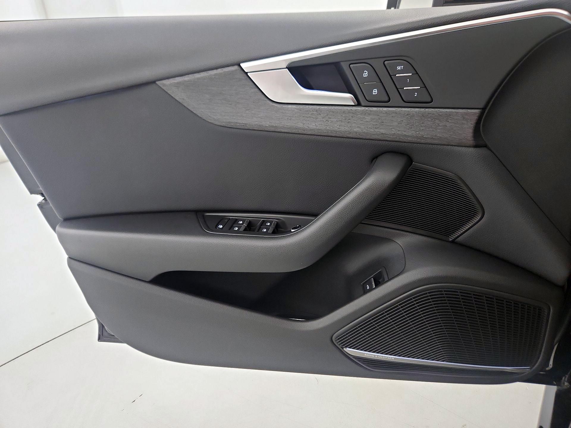 Thumbnail: 2017 Audi A4 - 12