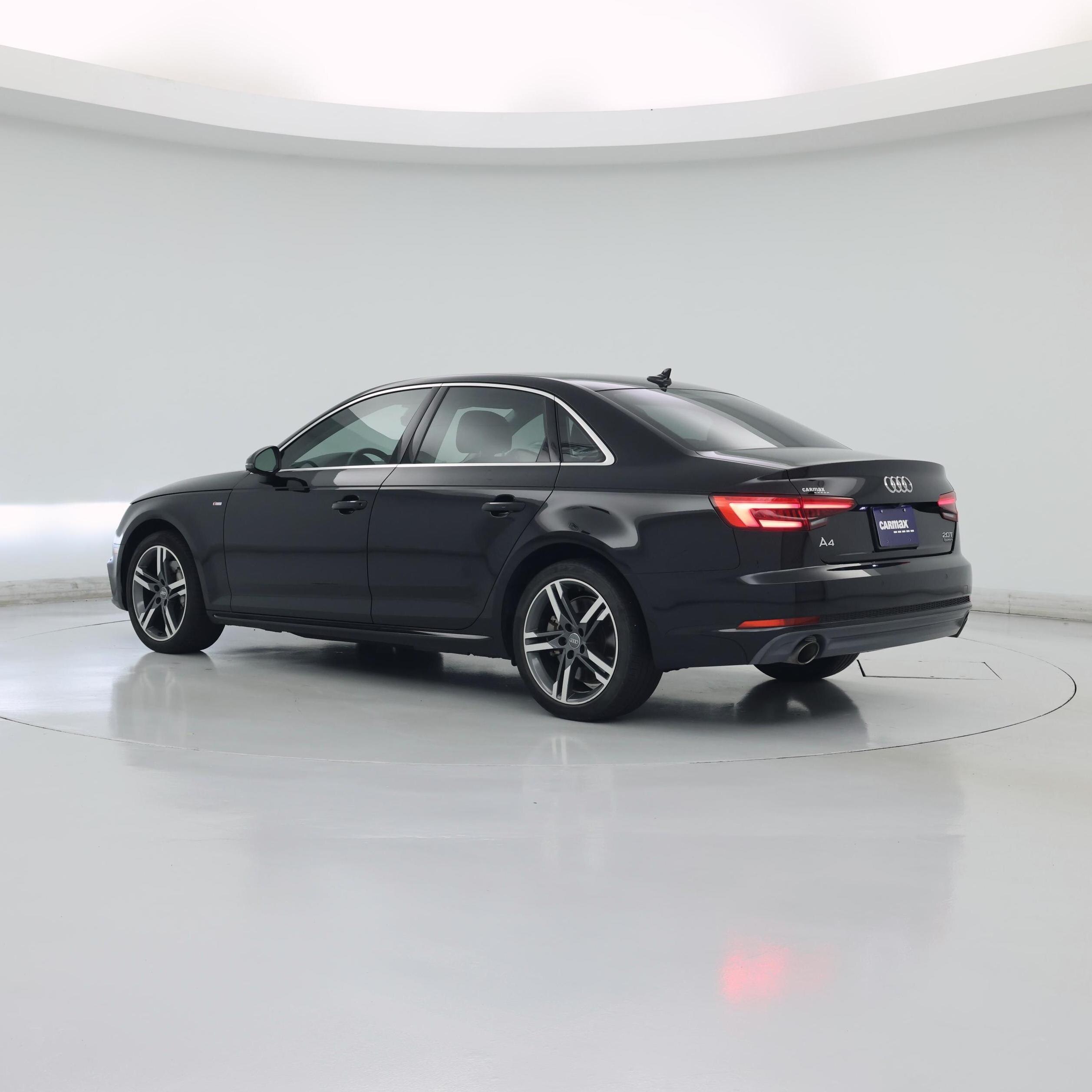 Thumbnail: 2017 Audi A4 - 2