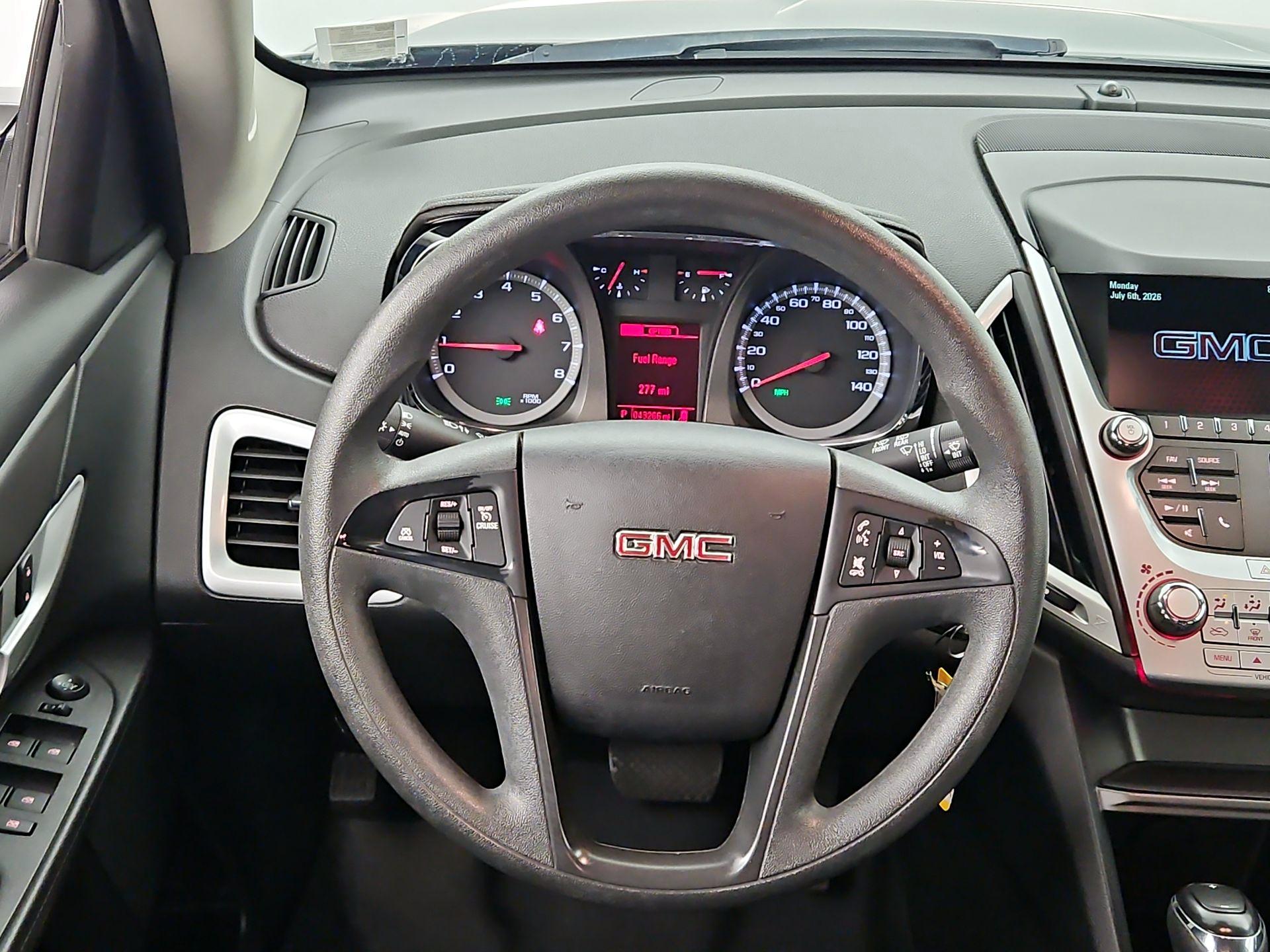 Thumbnail: 2017 GMC Terrain - 10