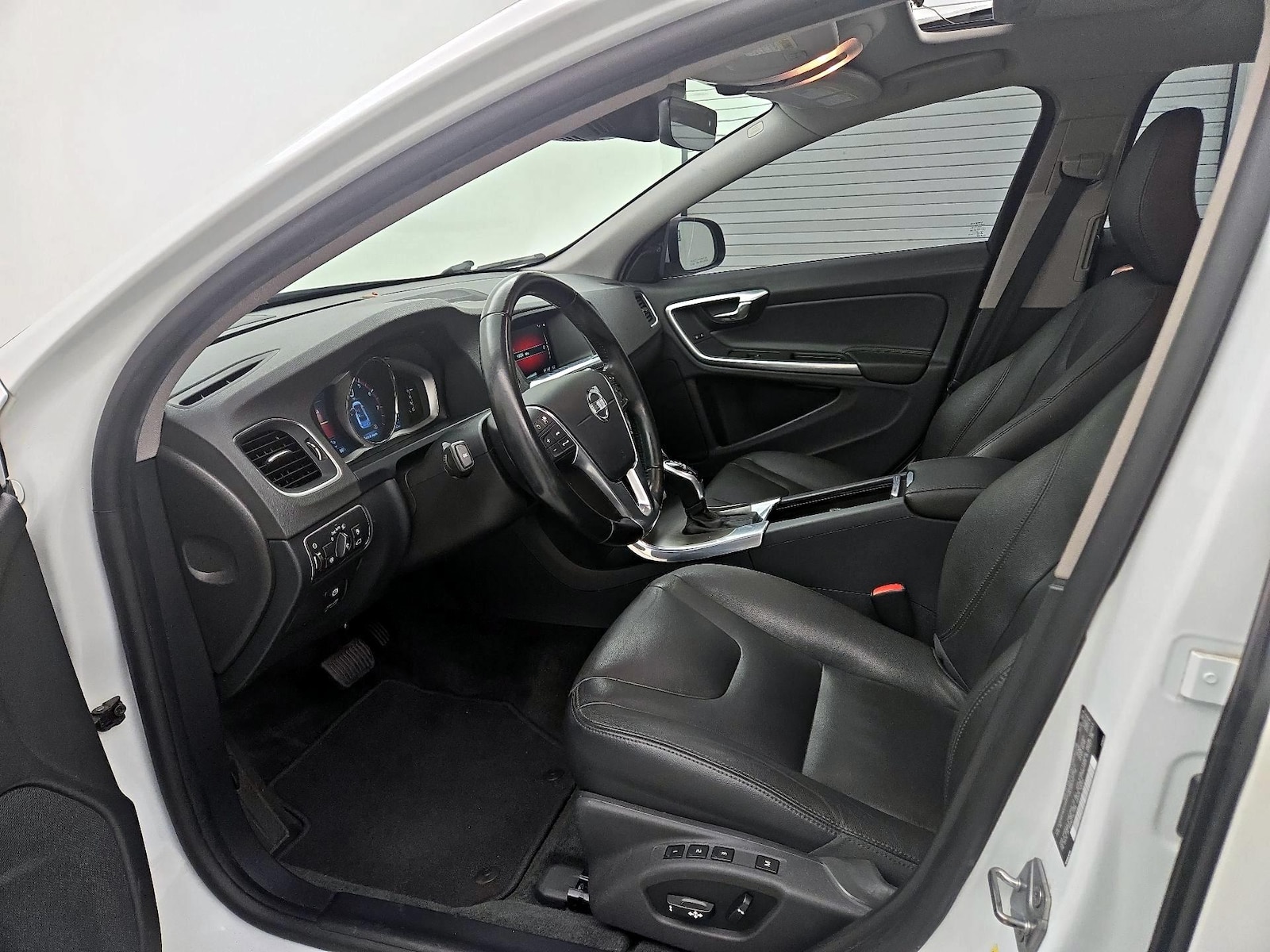 2015 Volvo S60 T5 Platinum - Photo 12