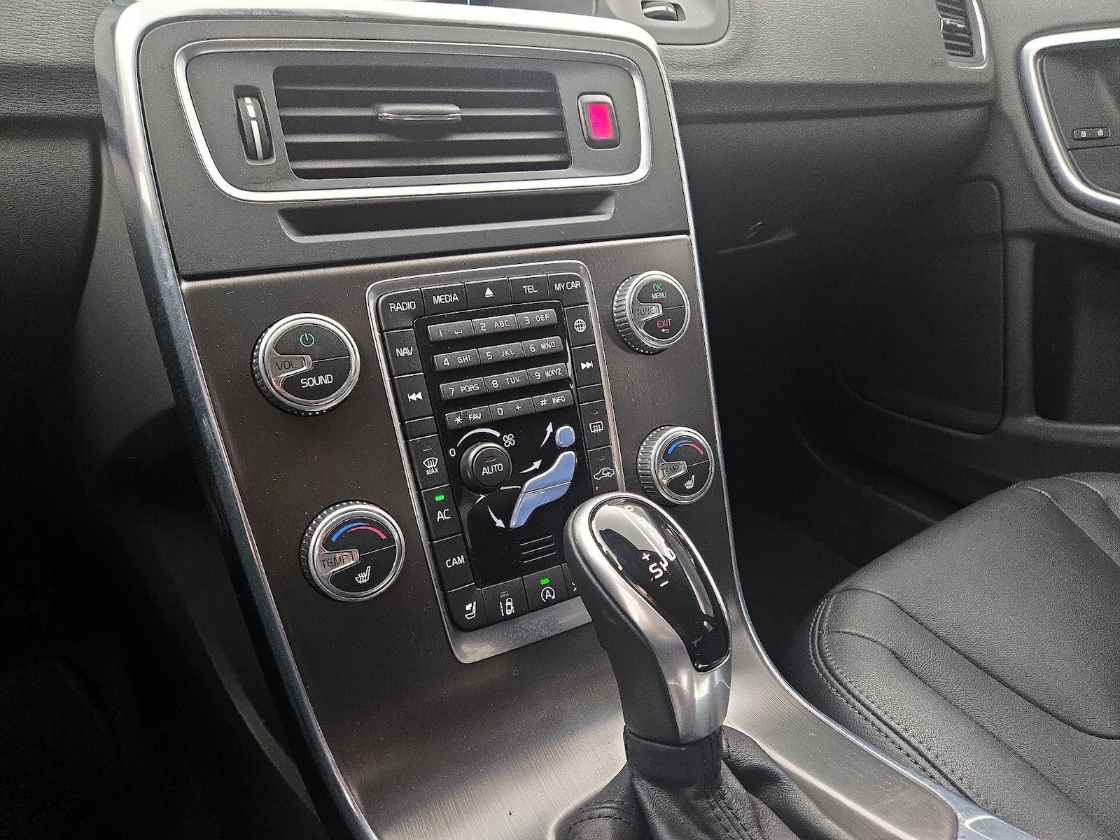 2015 Volvo S60 T5 Platinum - Photo 17