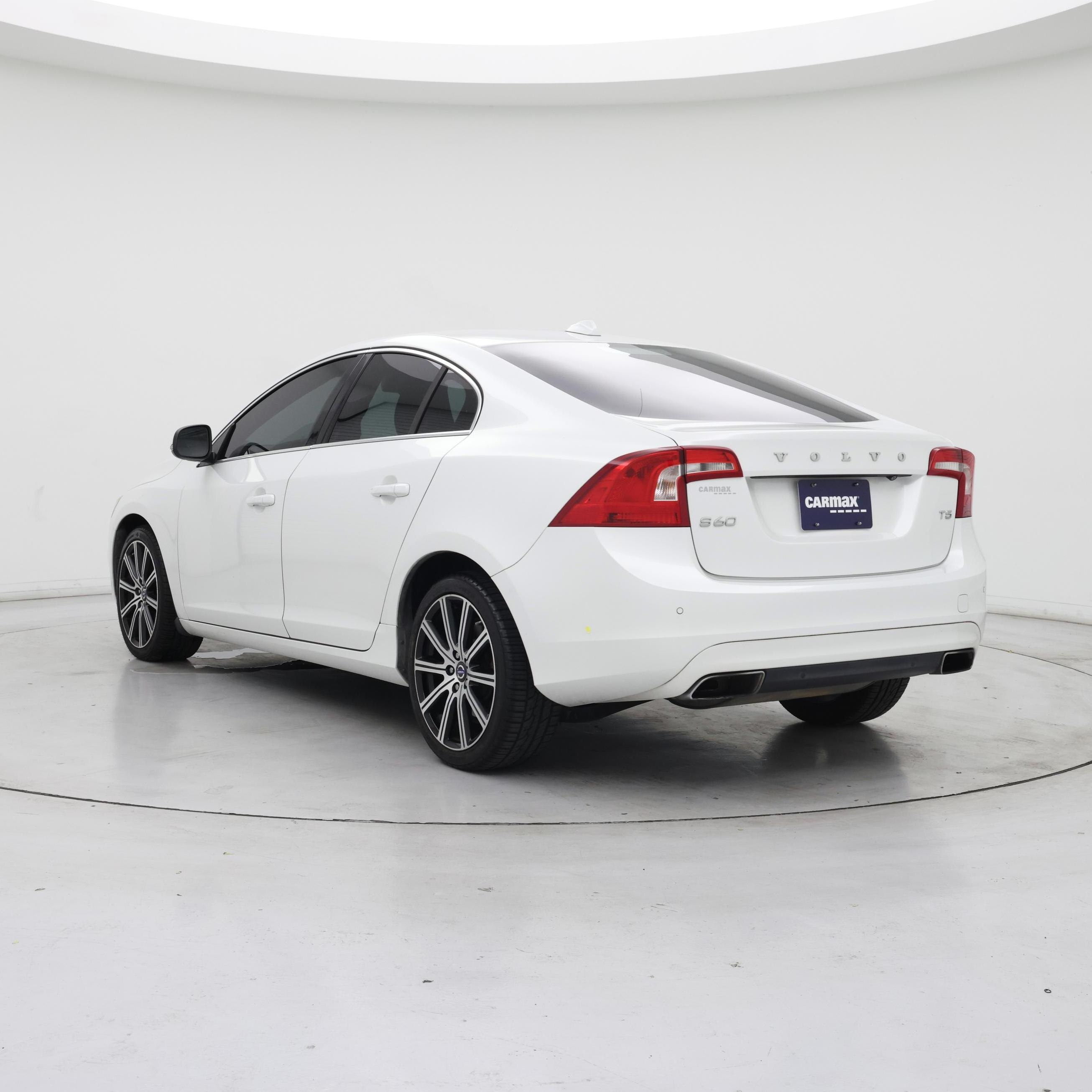 Thumbnail: 2015 Volvo S60 - 2