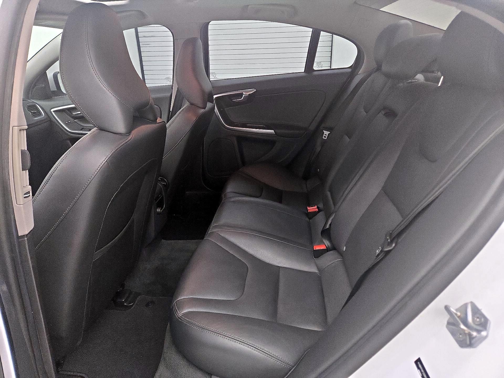 Thumbnail: 2015 Volvo S60 - 19