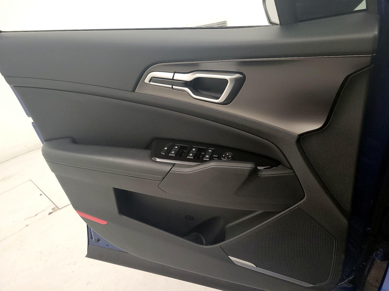 2023 Kia Sportage EX - Photo 13