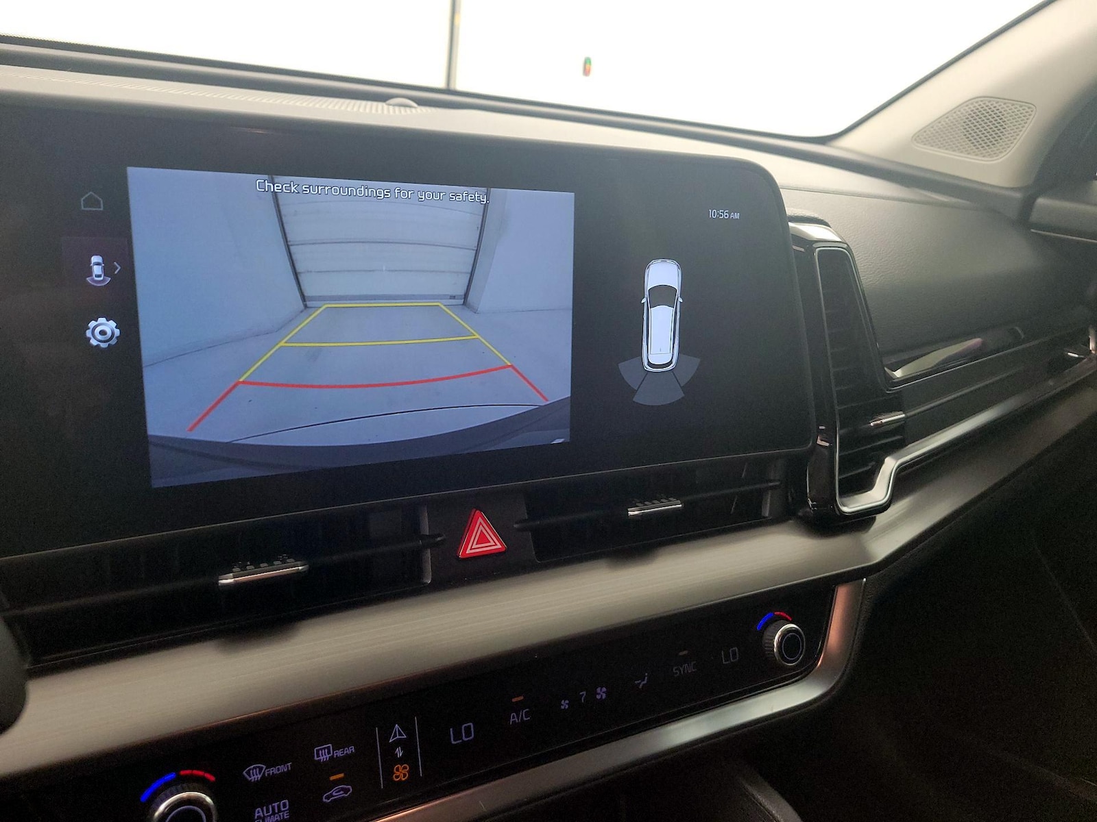 2023 Kia Sportage EX - Photo 16