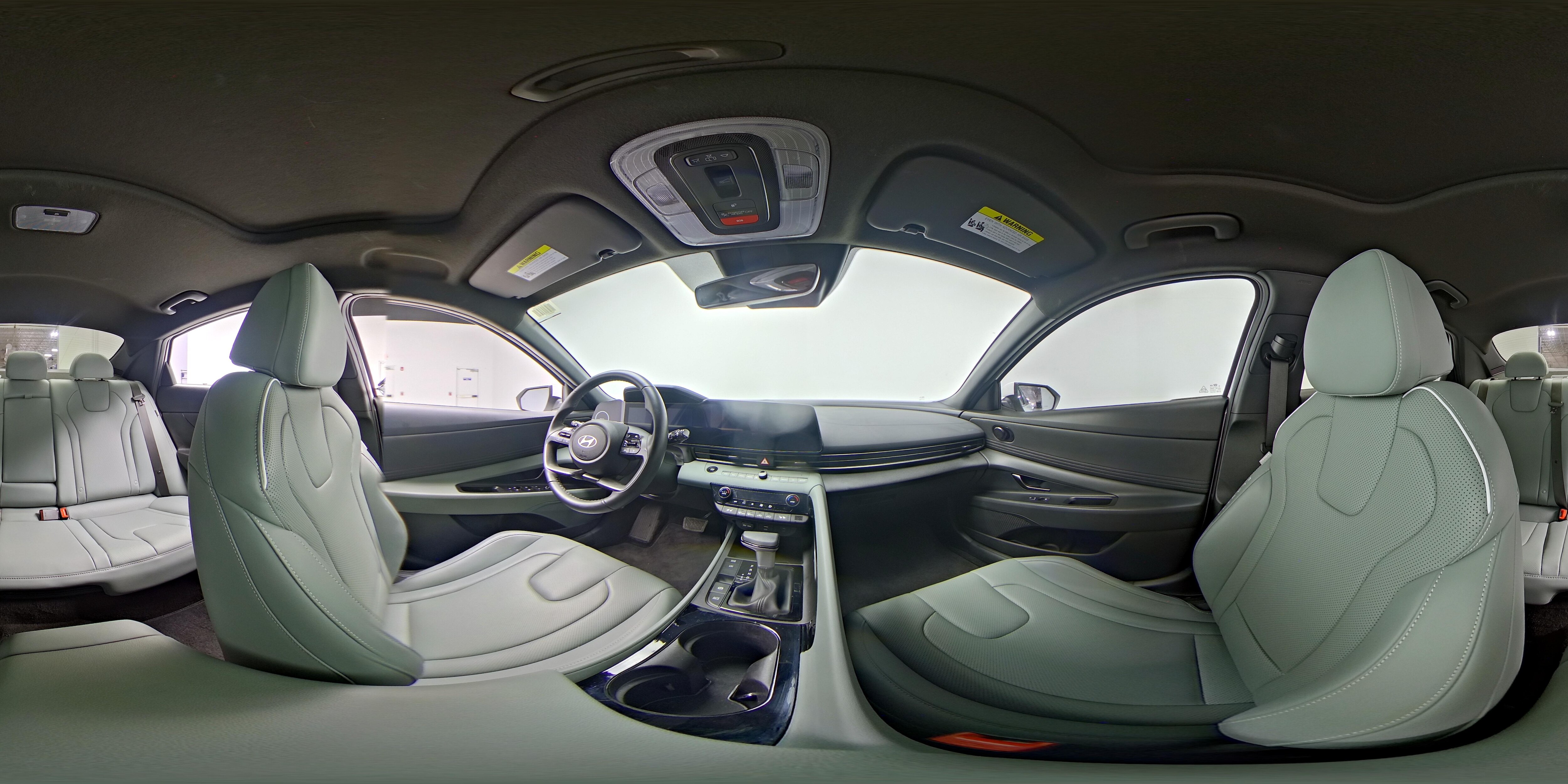 2025 Hyundai Elantra Limited - Photo 26