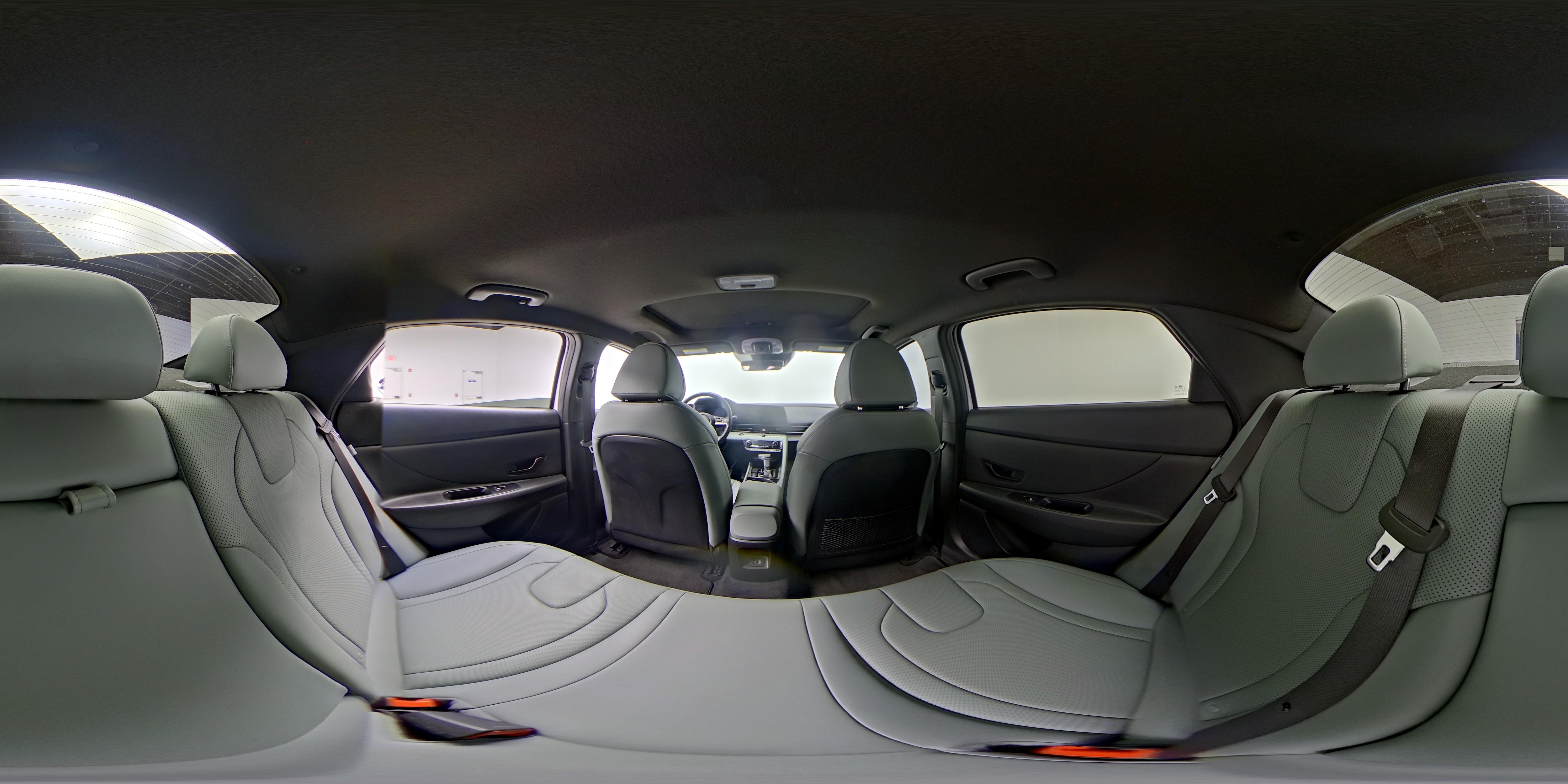 2025 Hyundai Elantra Limited - Photo 27
