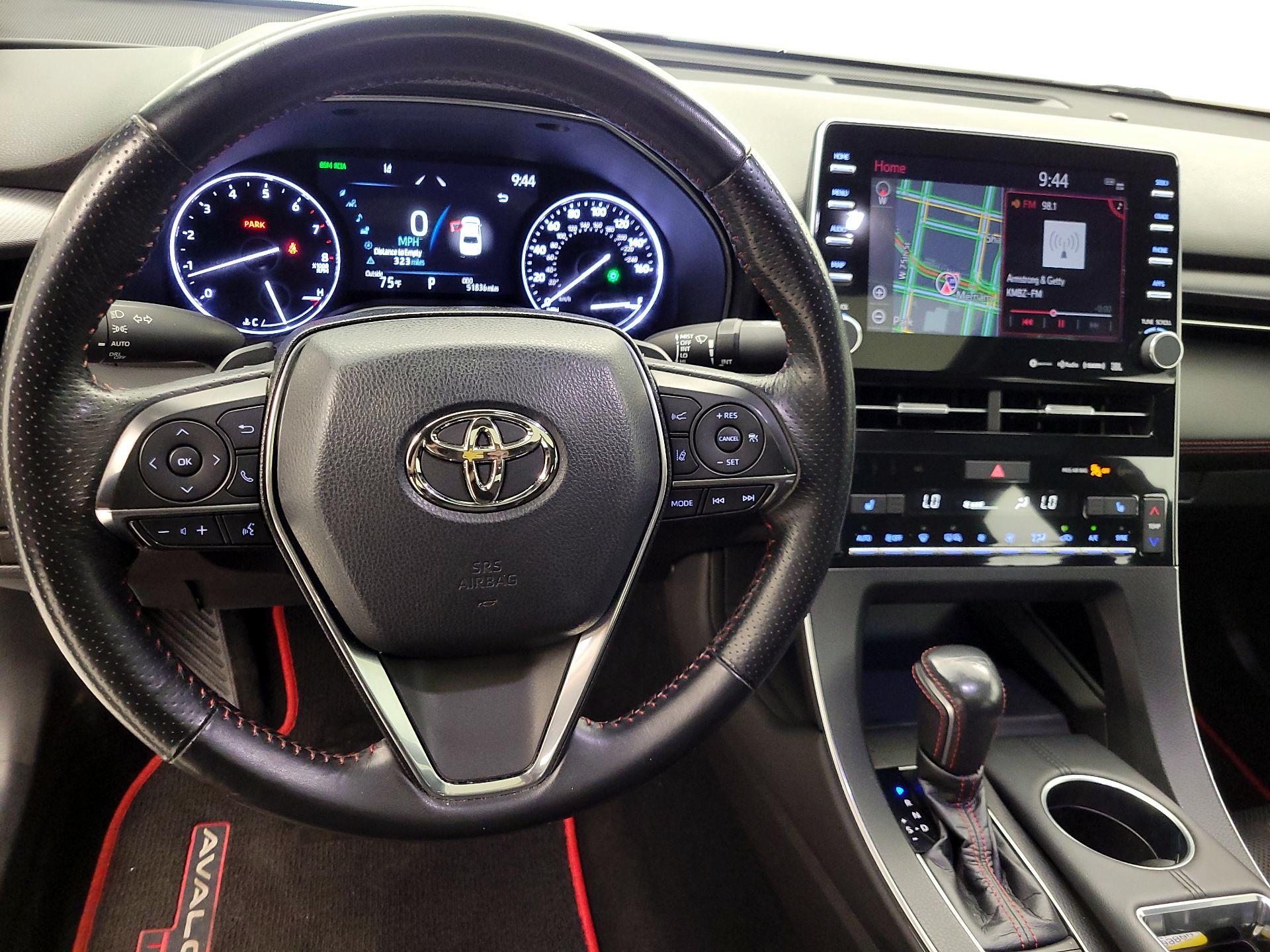 Thumbnail: 2020 Toyota Avalon - 10