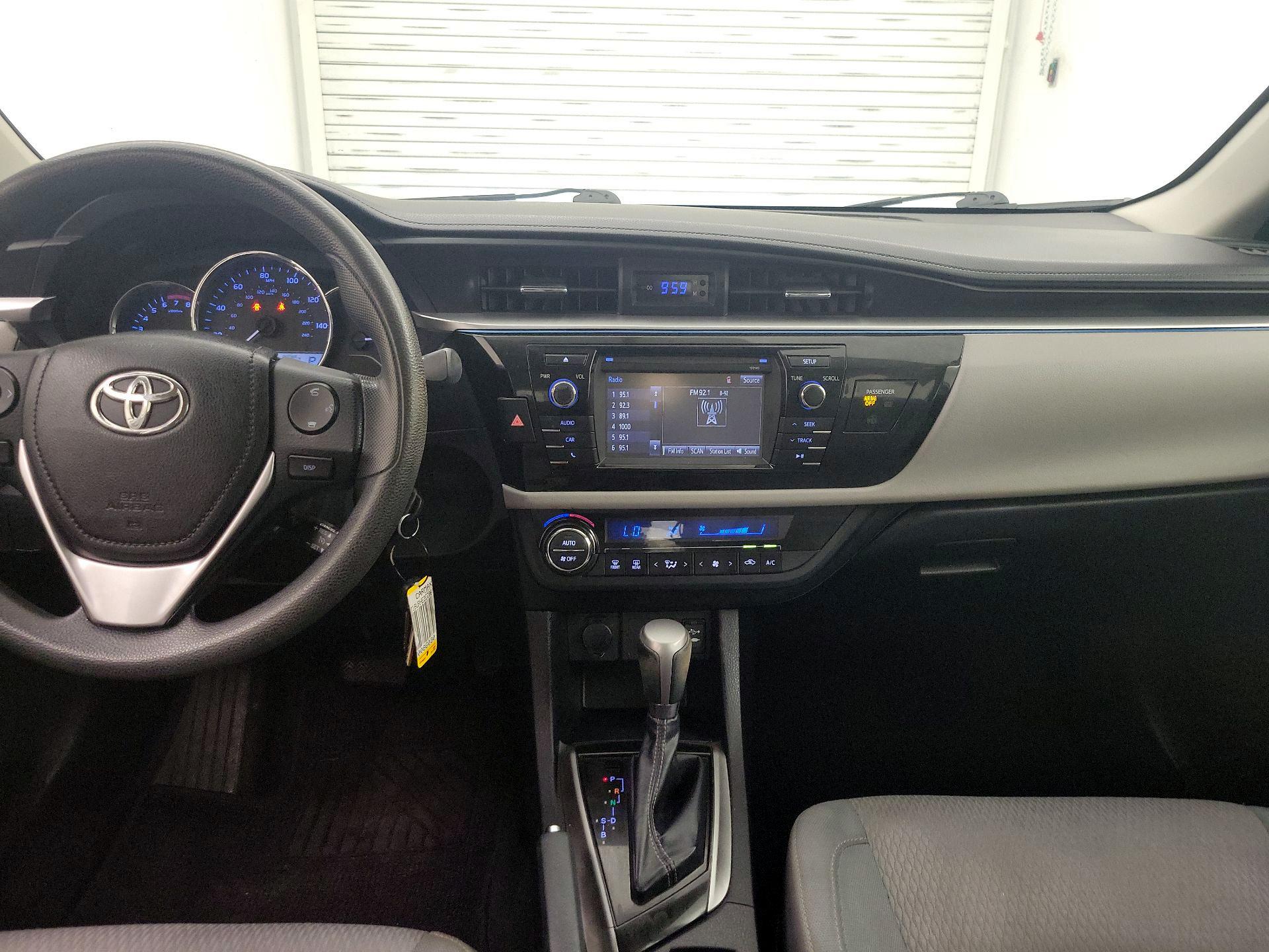 Thumbnail: 2014 Toyota Corolla - 9