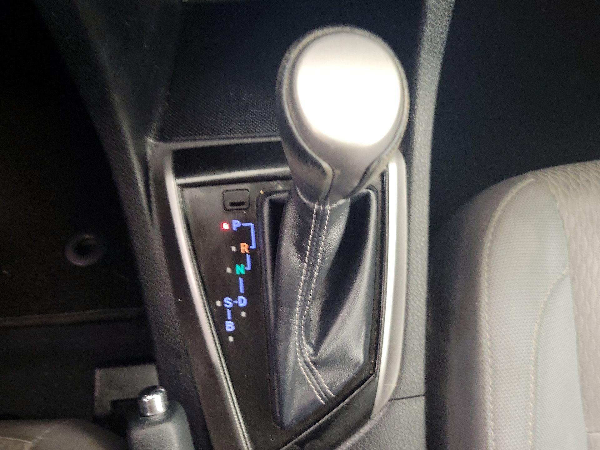 Thumbnail: 2014 Toyota Corolla - 17