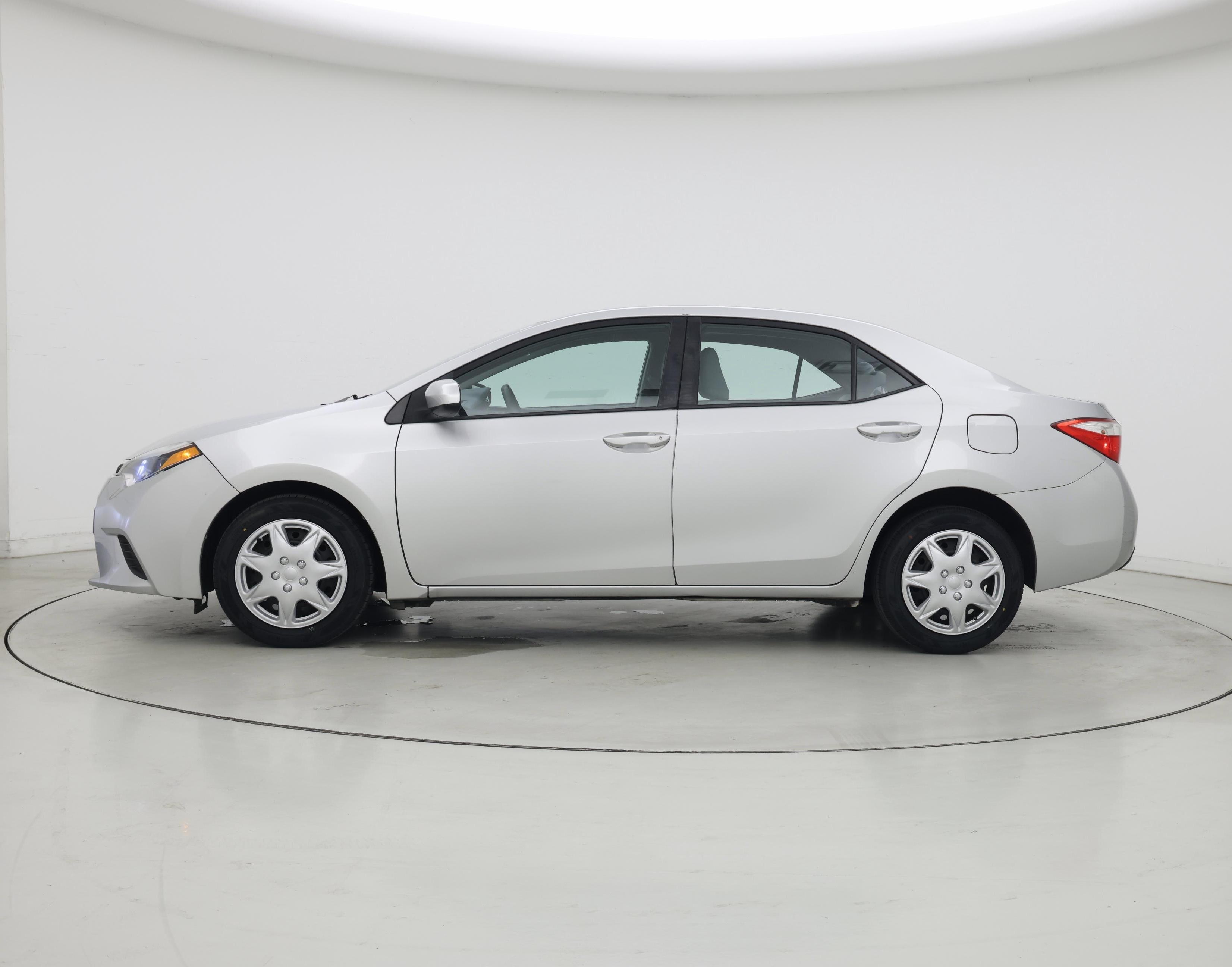 Thumbnail: 2014 Toyota Corolla - 3