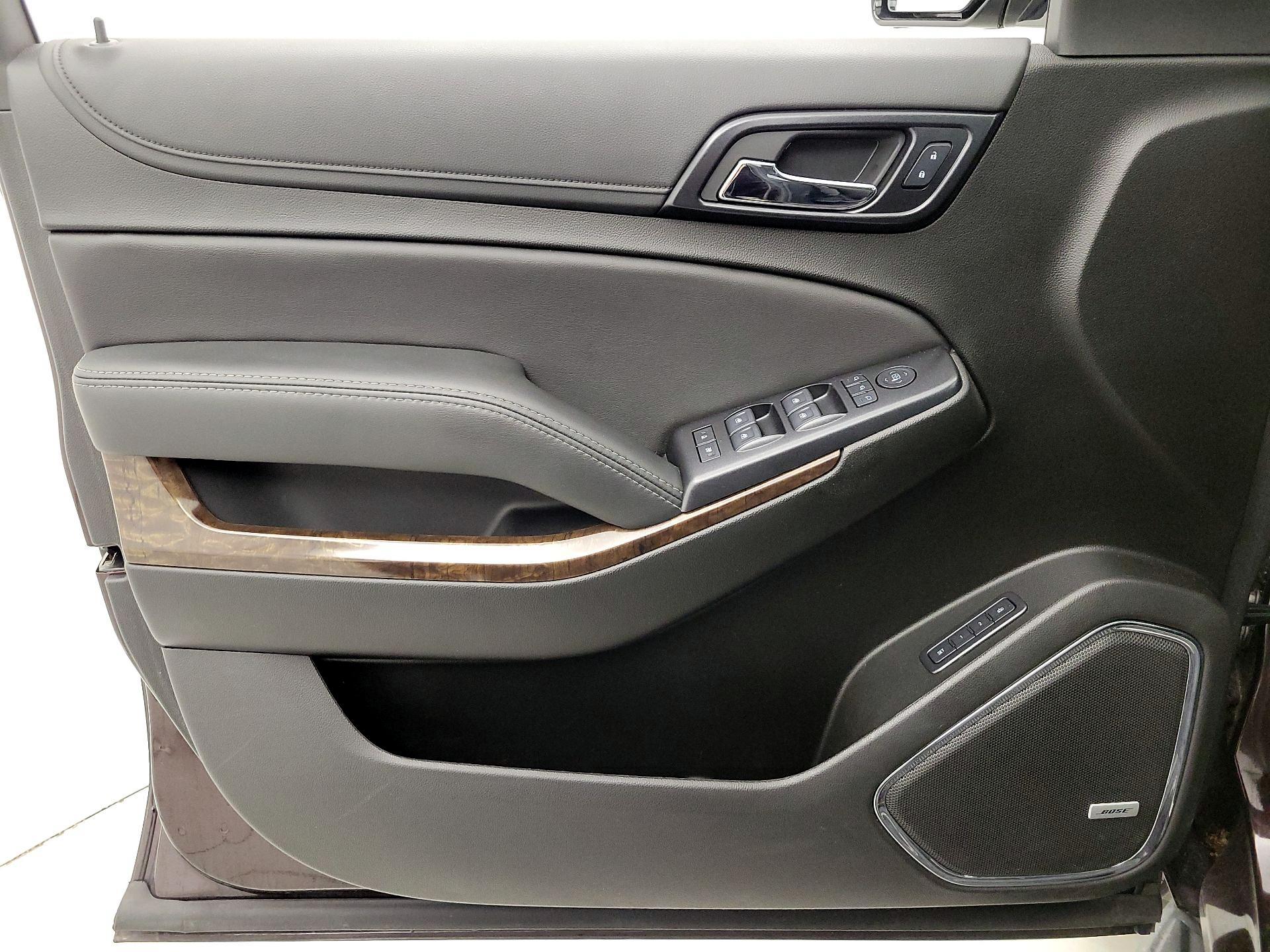 Thumbnail: 2020 Chevrolet Tahoe - 12