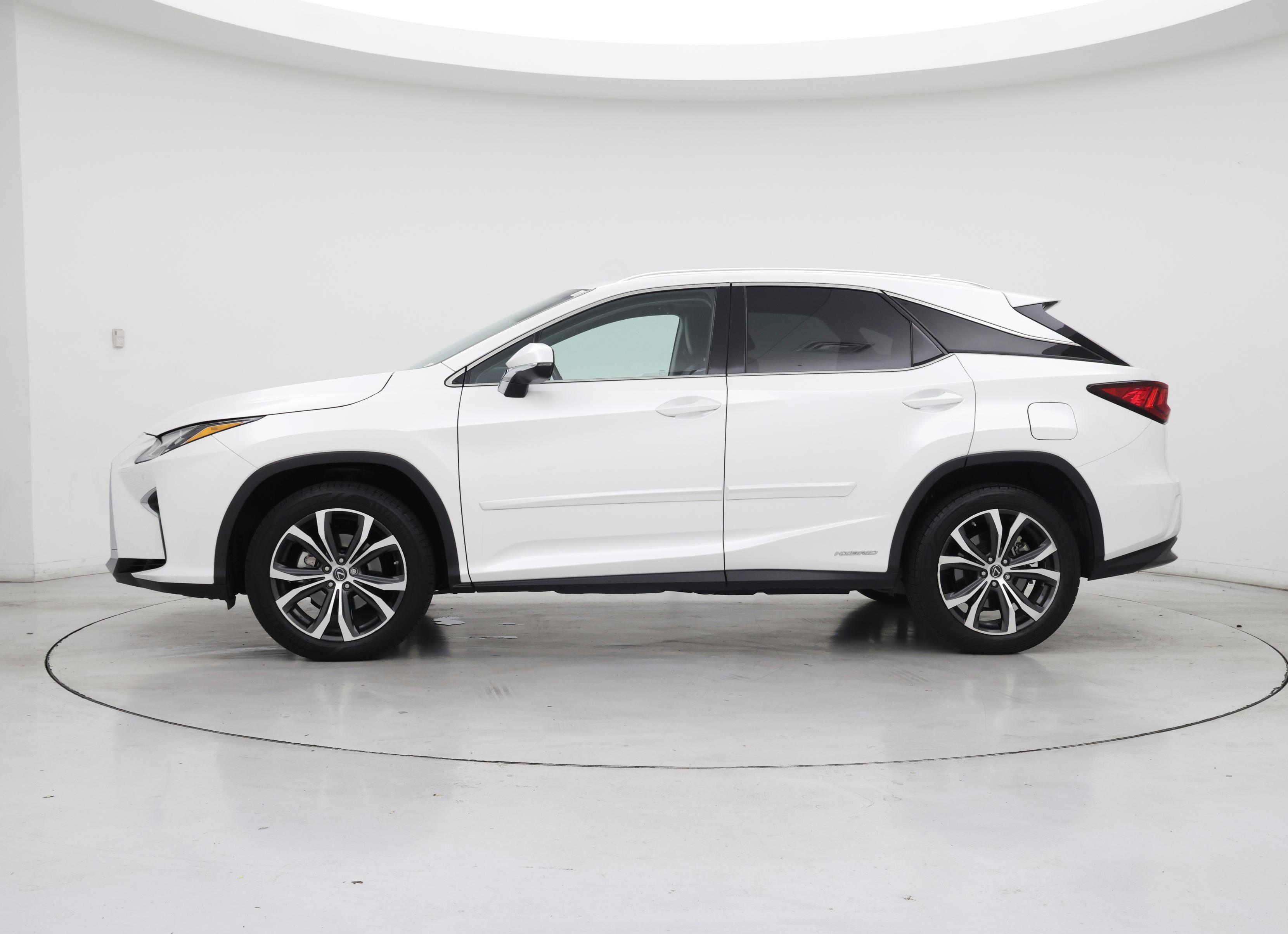 Thumbnail: 2019 Lexus RX - 3