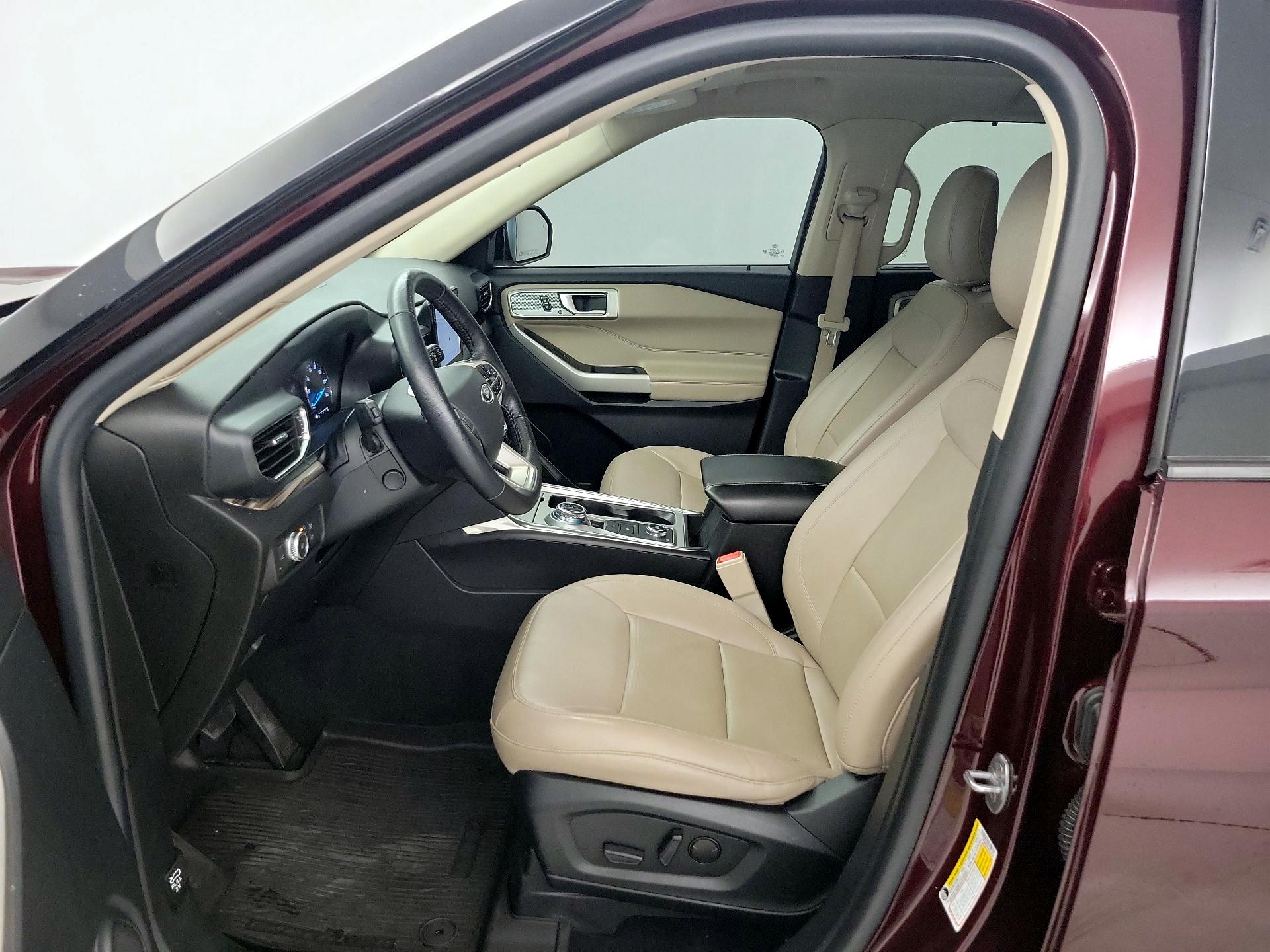 Thumbnail: 2022 Ford Explorer - 11