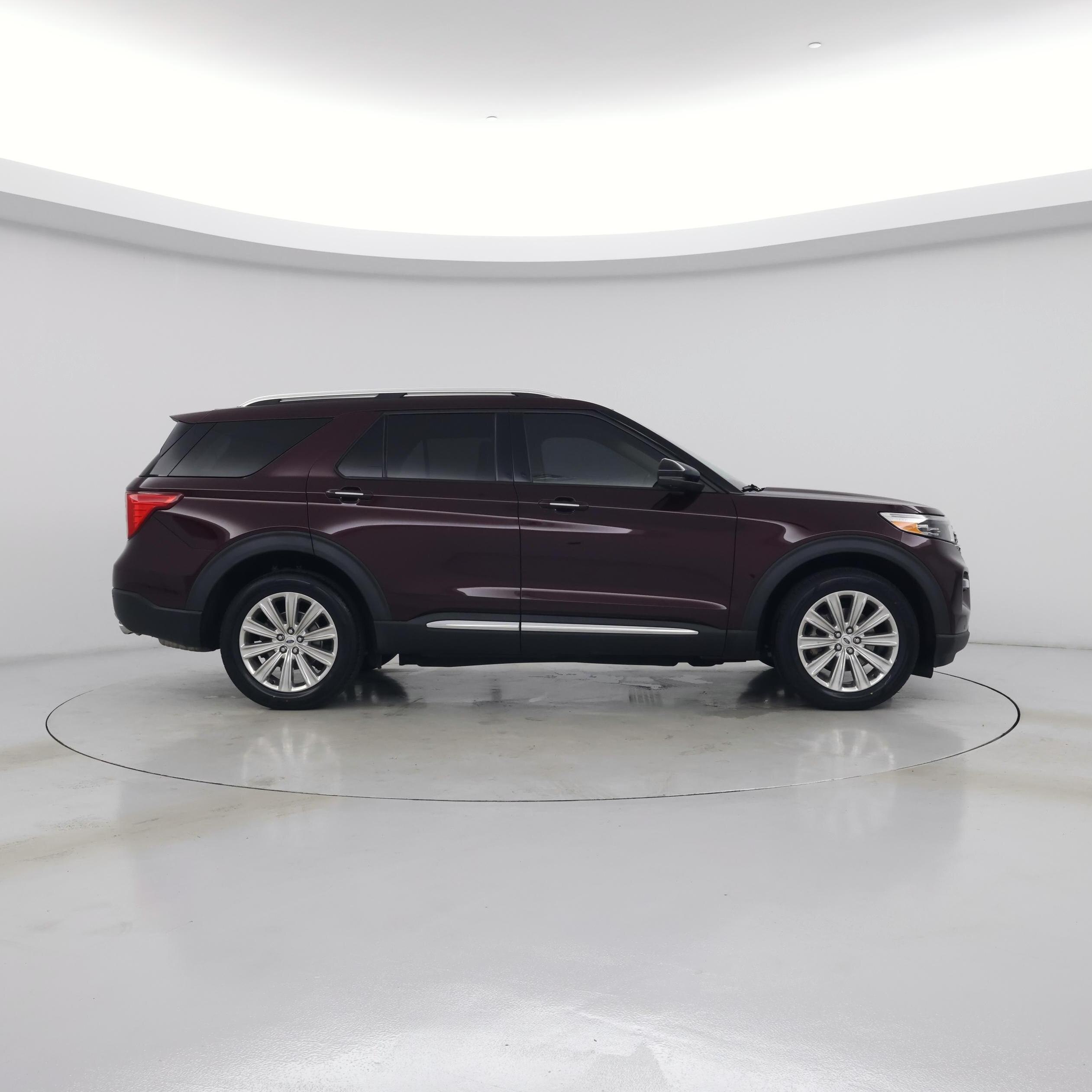 Thumbnail: 2022 Ford Explorer - 7
