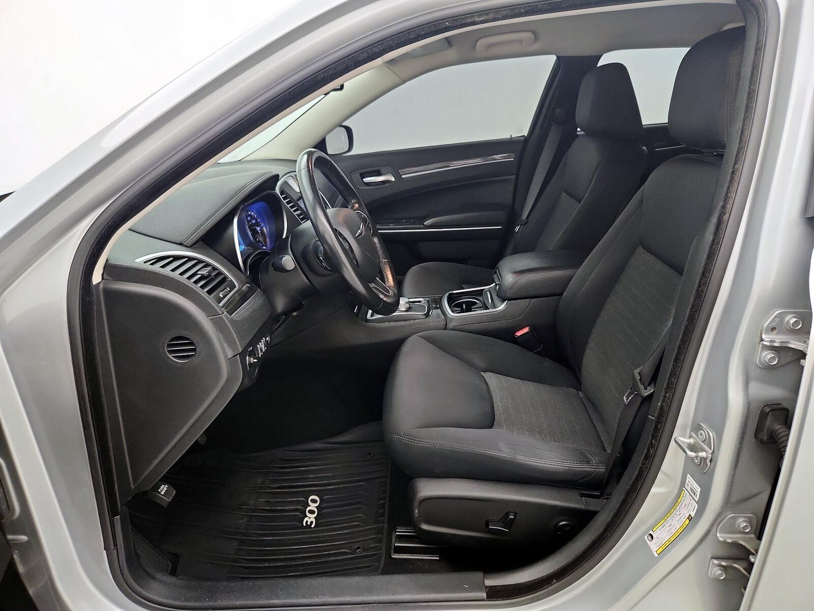 Power Seat(s) & Side Airbags