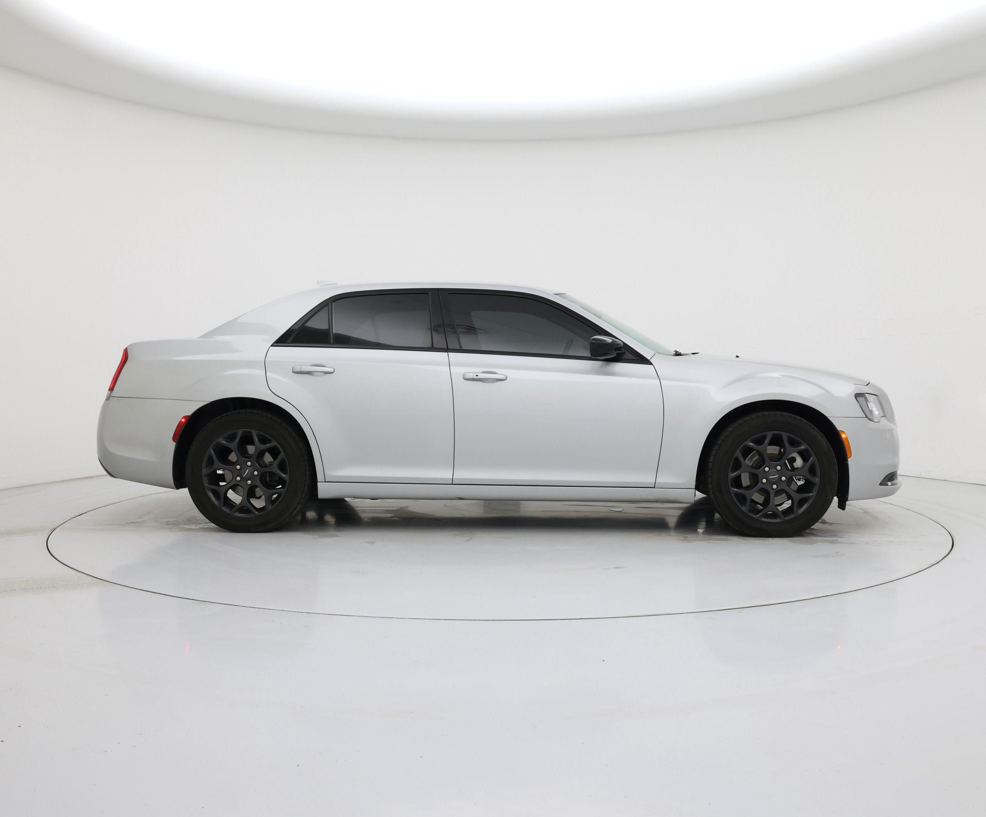 Thumbnail: 2019 Chrysler 300 - 7