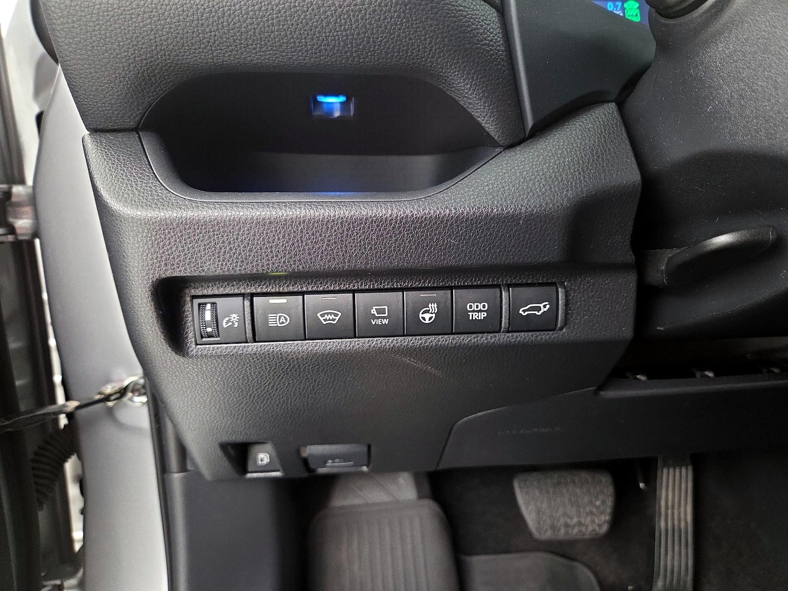 2023 Toyota RAV4 XSE - Photo 14