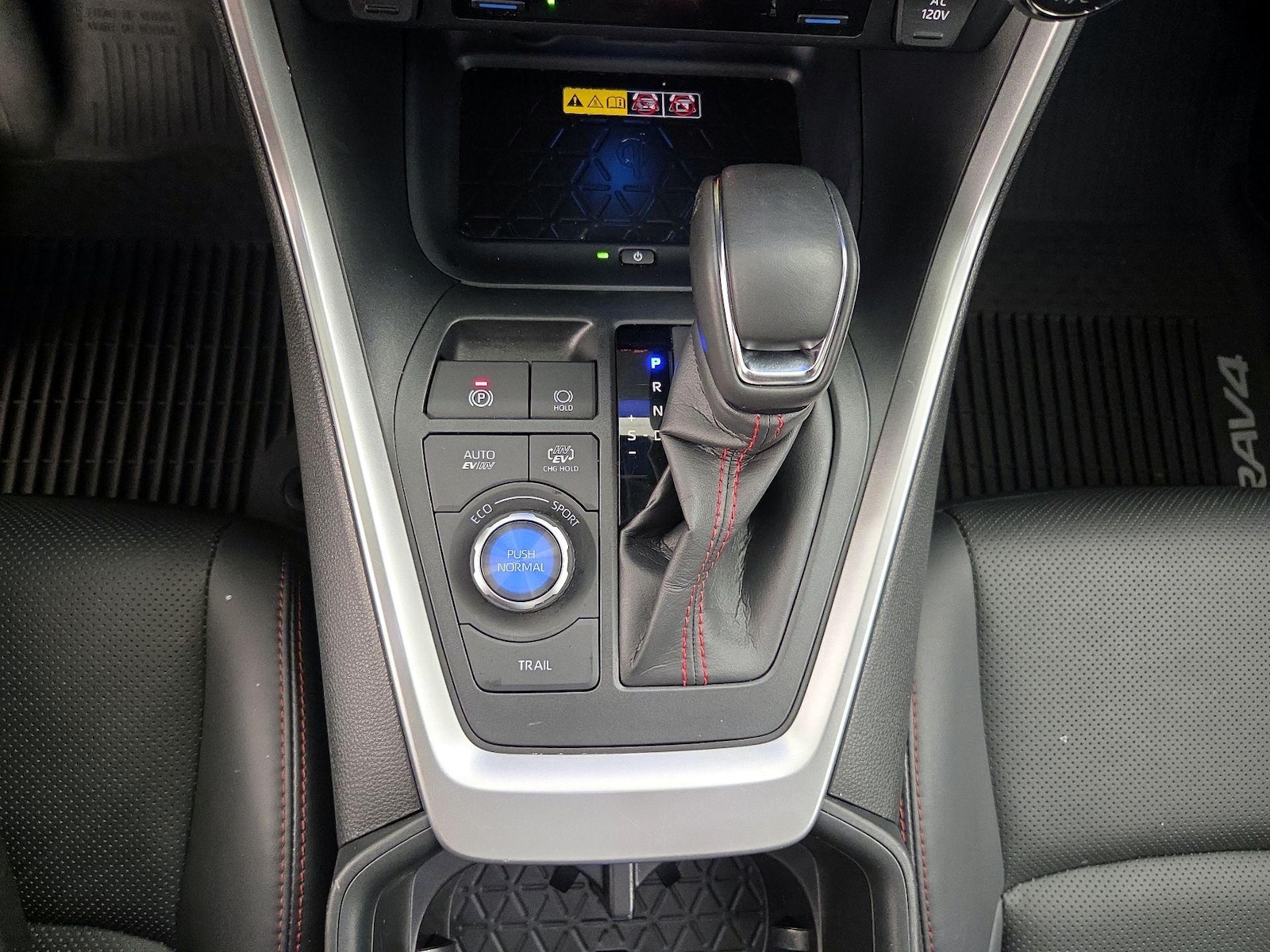 2023 Toyota RAV4 XSE - Photo 18