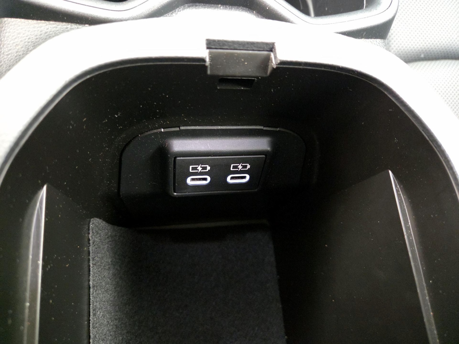 2023 Toyota RAV4 XSE - Photo 19