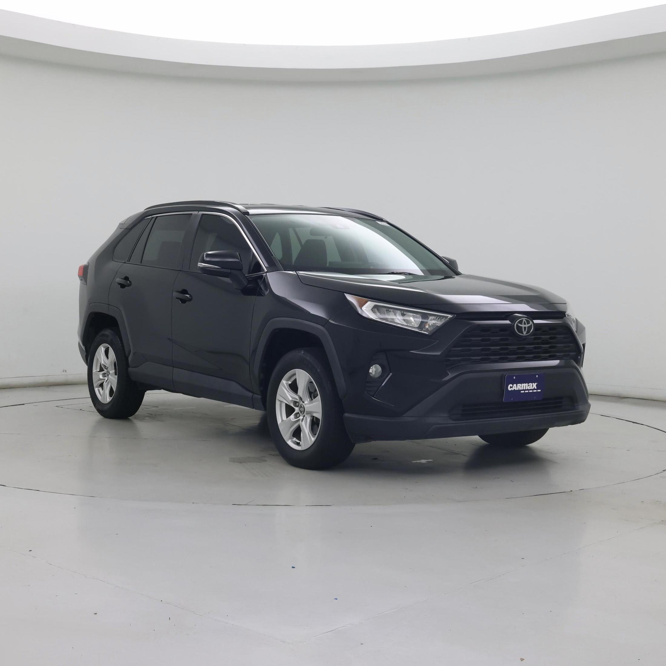  2021 Toyota RAV4 XLE FWD   