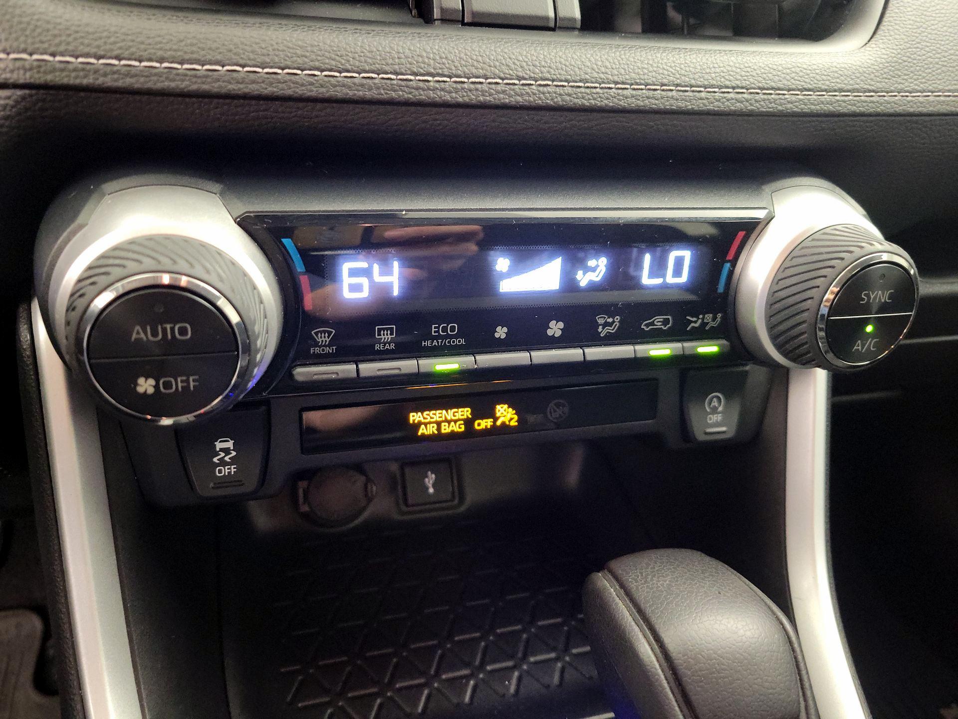 Thumbnail: 2021 Toyota RAV4 - 16