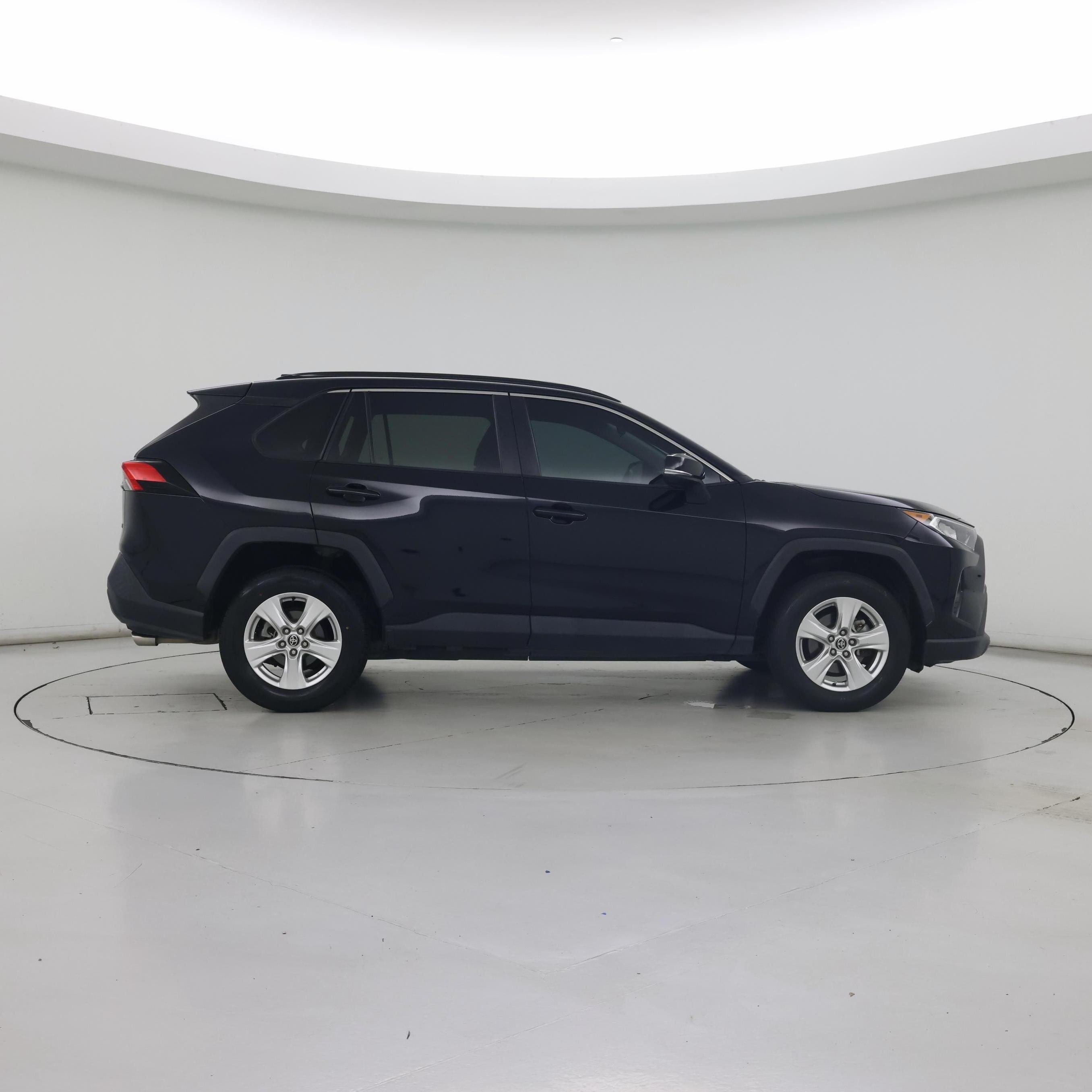 Thumbnail: 2021 Toyota RAV4 - 7