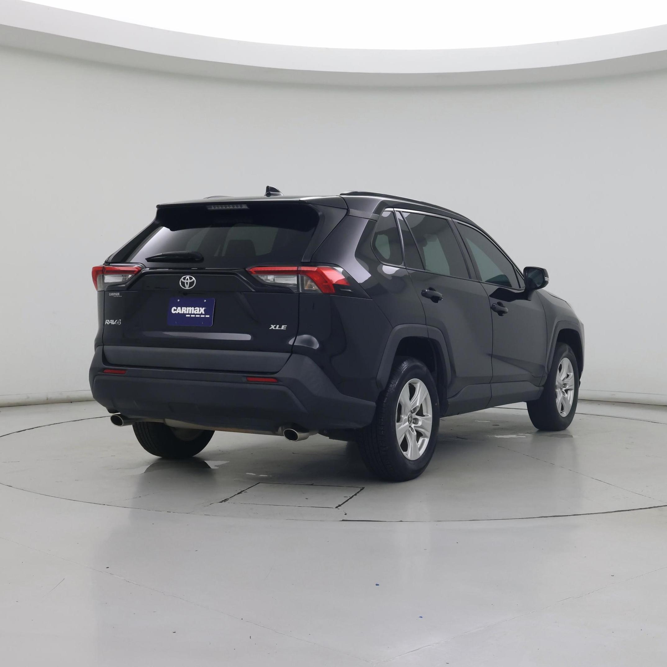 Thumbnail: 2021 Toyota RAV4 - 8