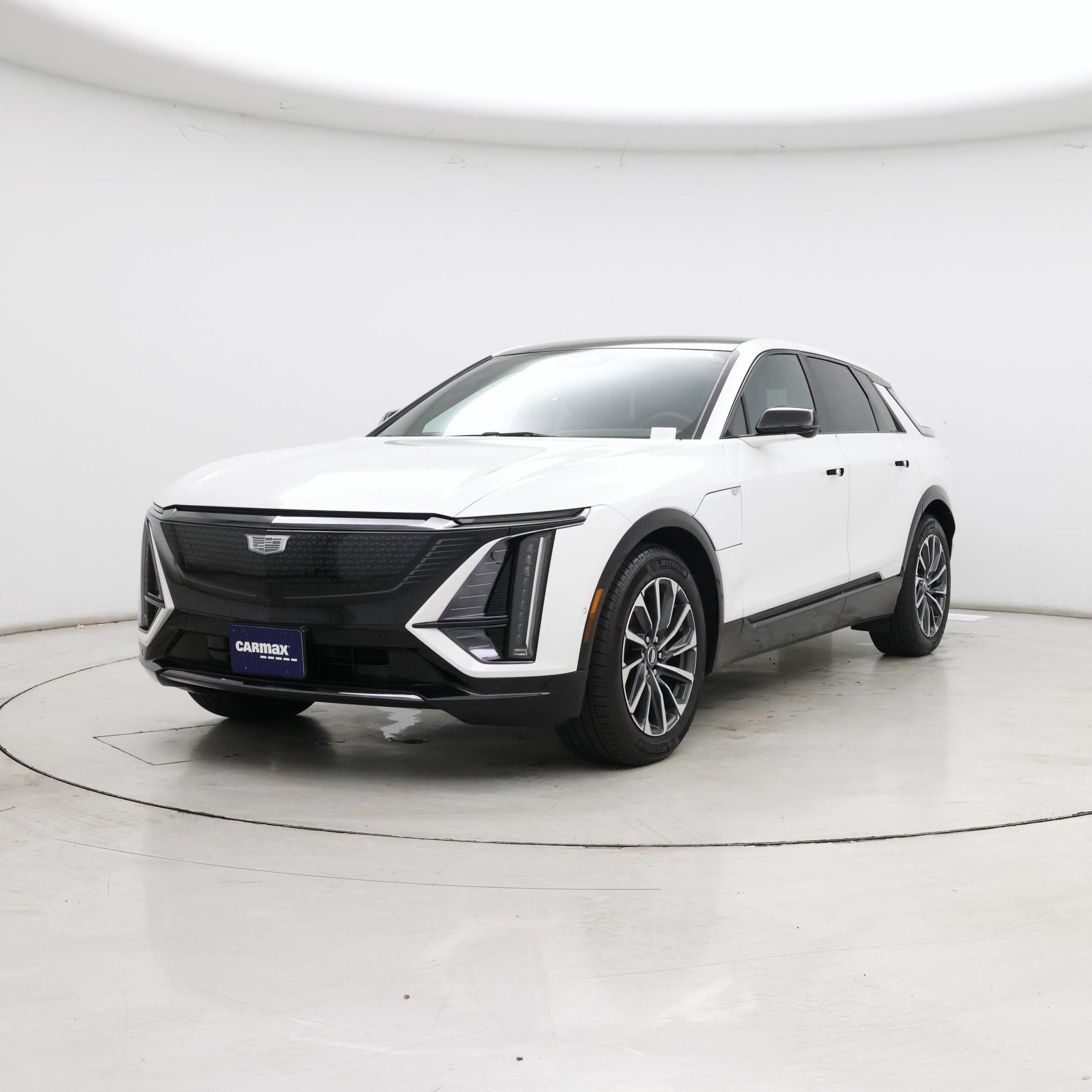 Thumbnail: 2024 Cadillac Lyriq - 4