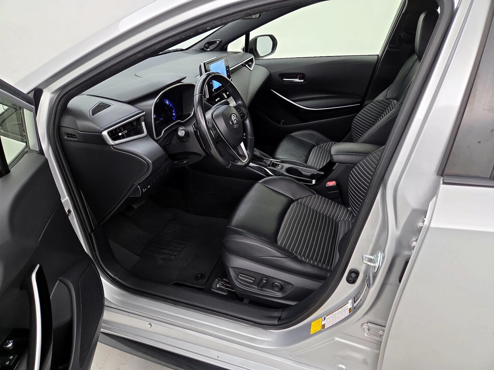 2020 Toyota Corolla XSE - Photo 12