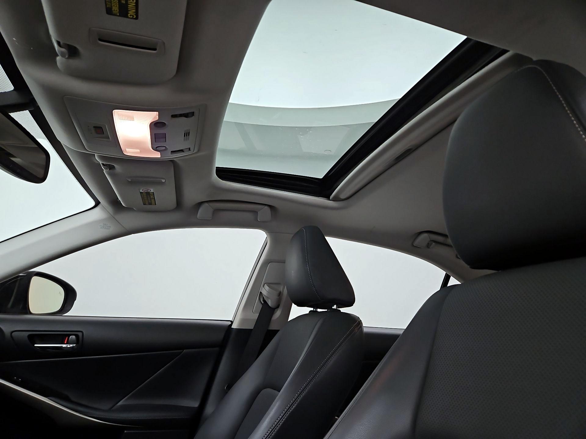 Thumbnail: 2014 Lexus IS - 20