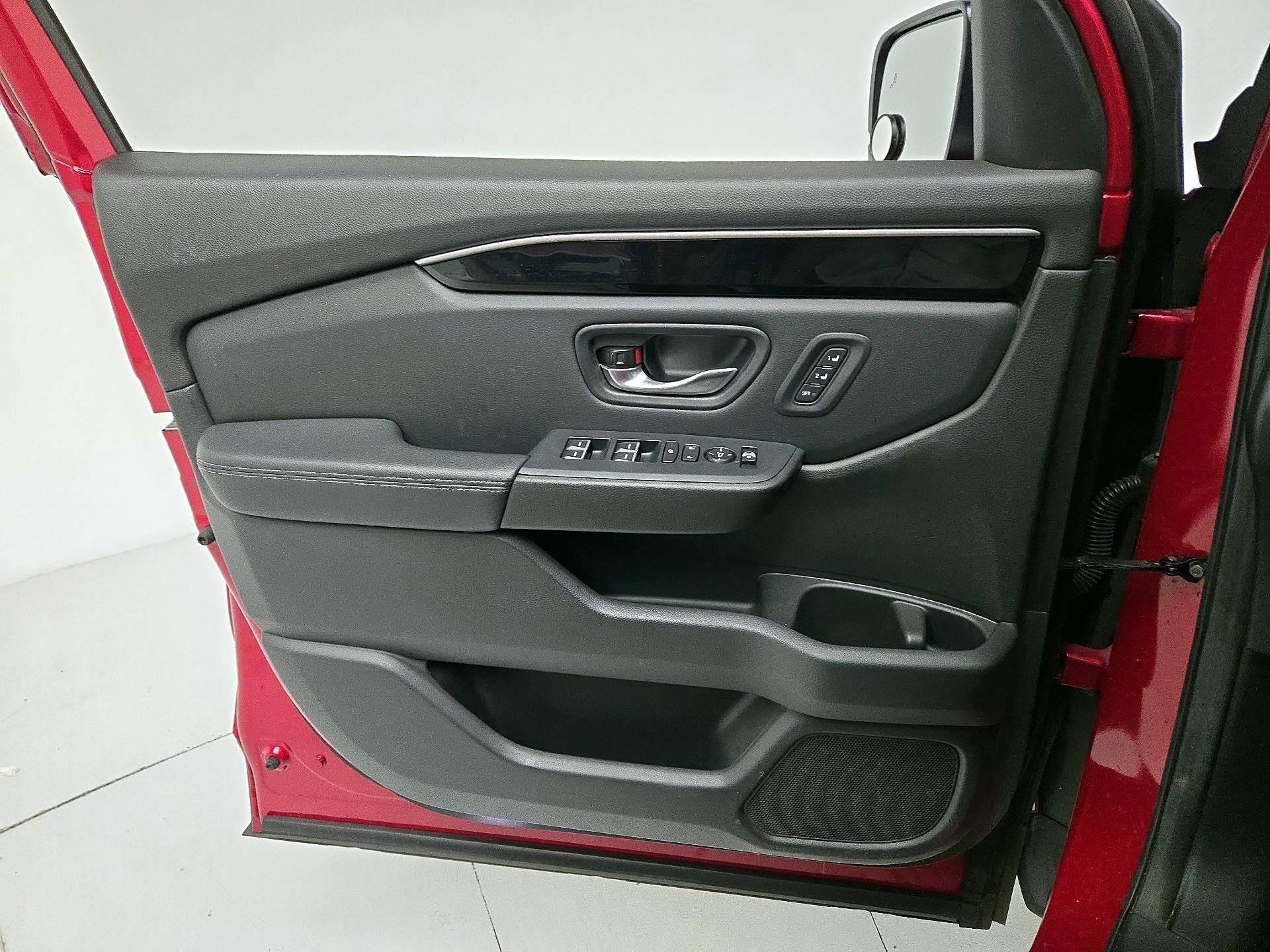 Thumbnail: 2024 Honda Pilot - 12