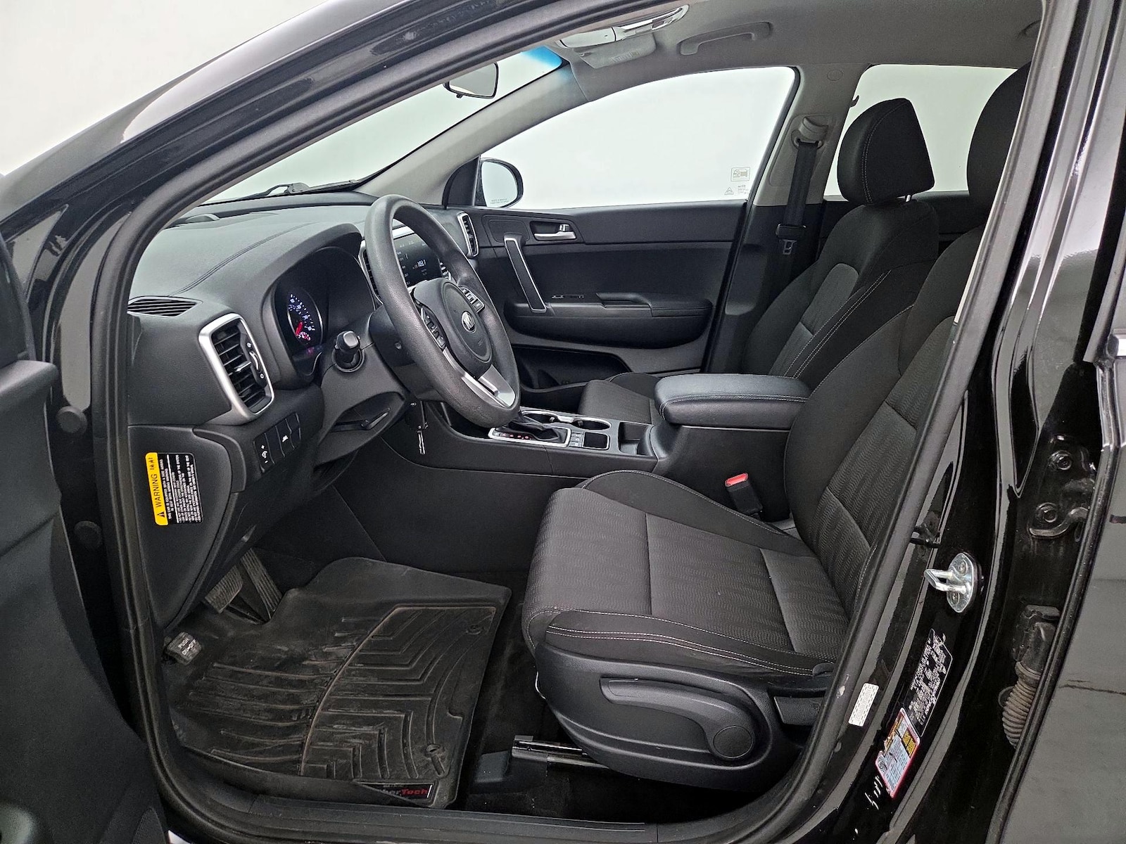 2022 Kia Sportage LX - Photo 12
