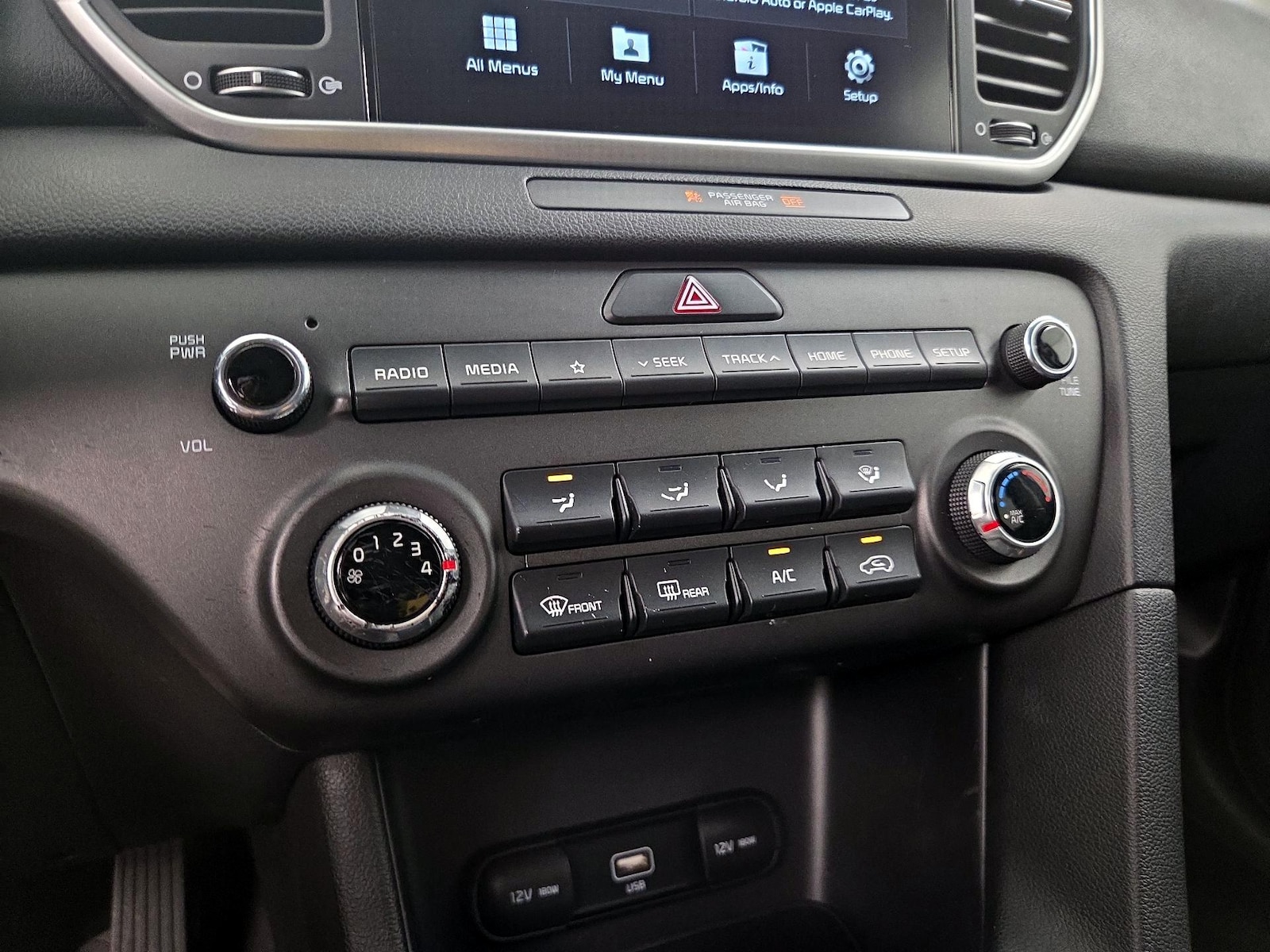 2022 Kia Sportage LX - Photo 17