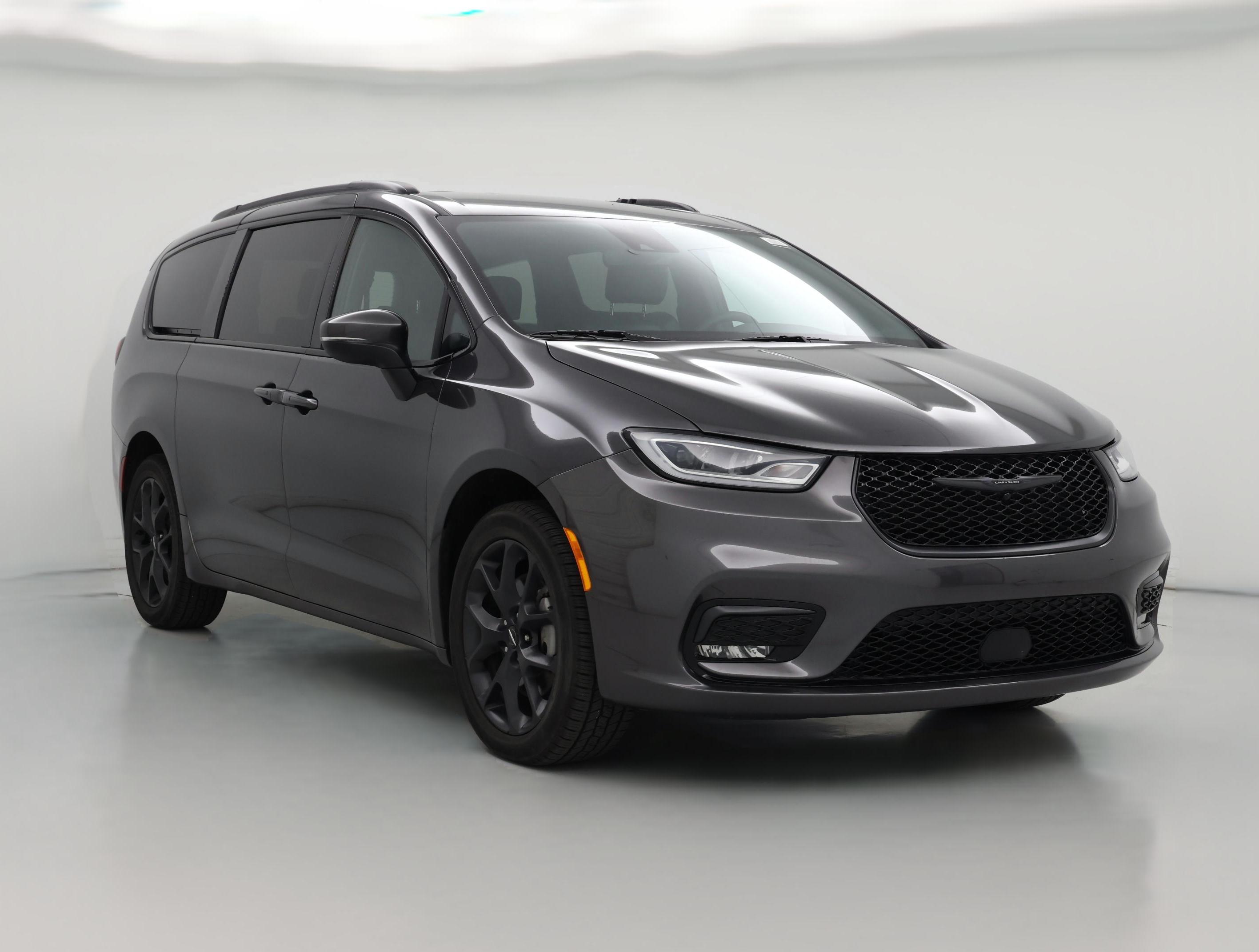 Thumbnail: 2023 Chrysler Pacifica - 1
