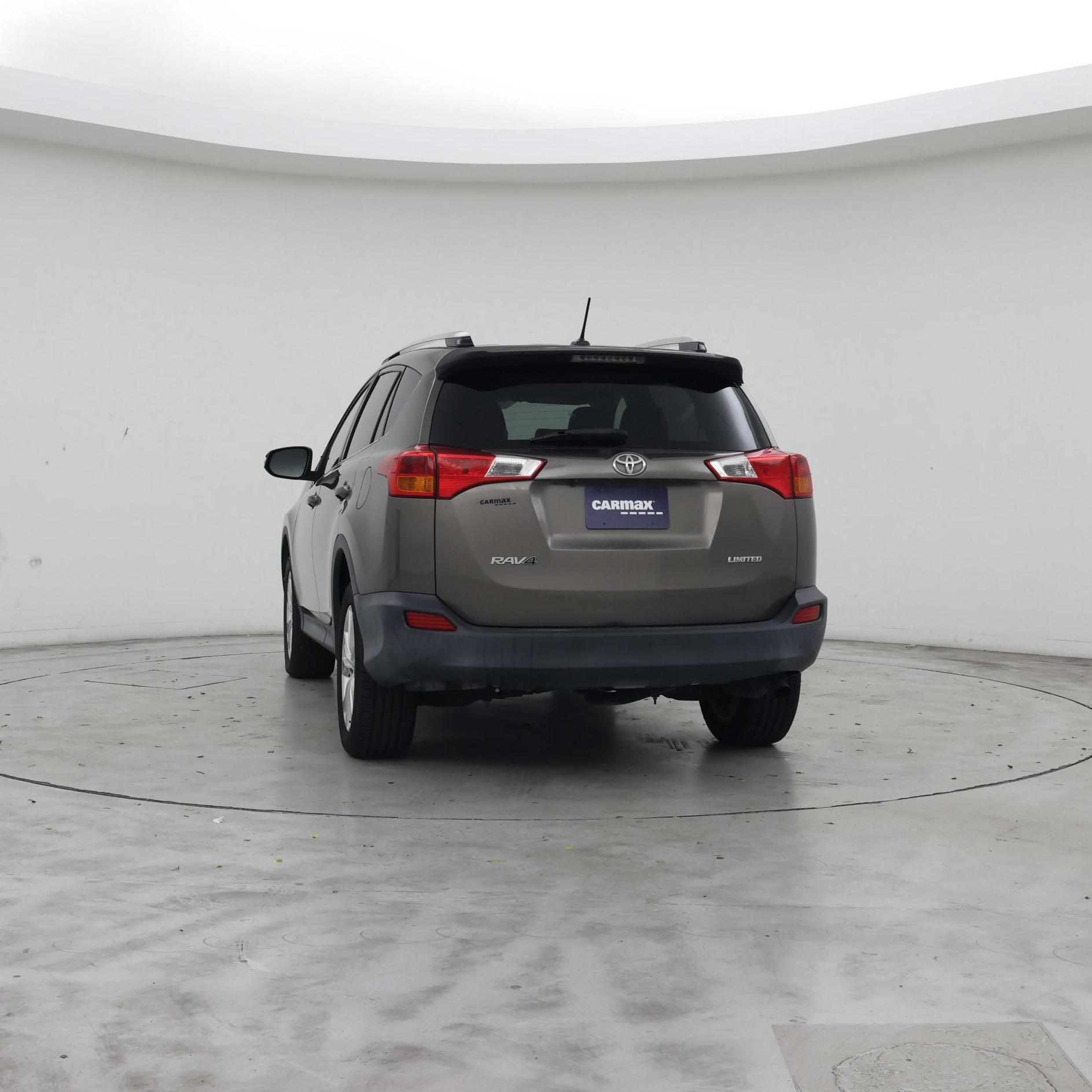 Thumbnail: 2015 Toyota RAV4 - 6