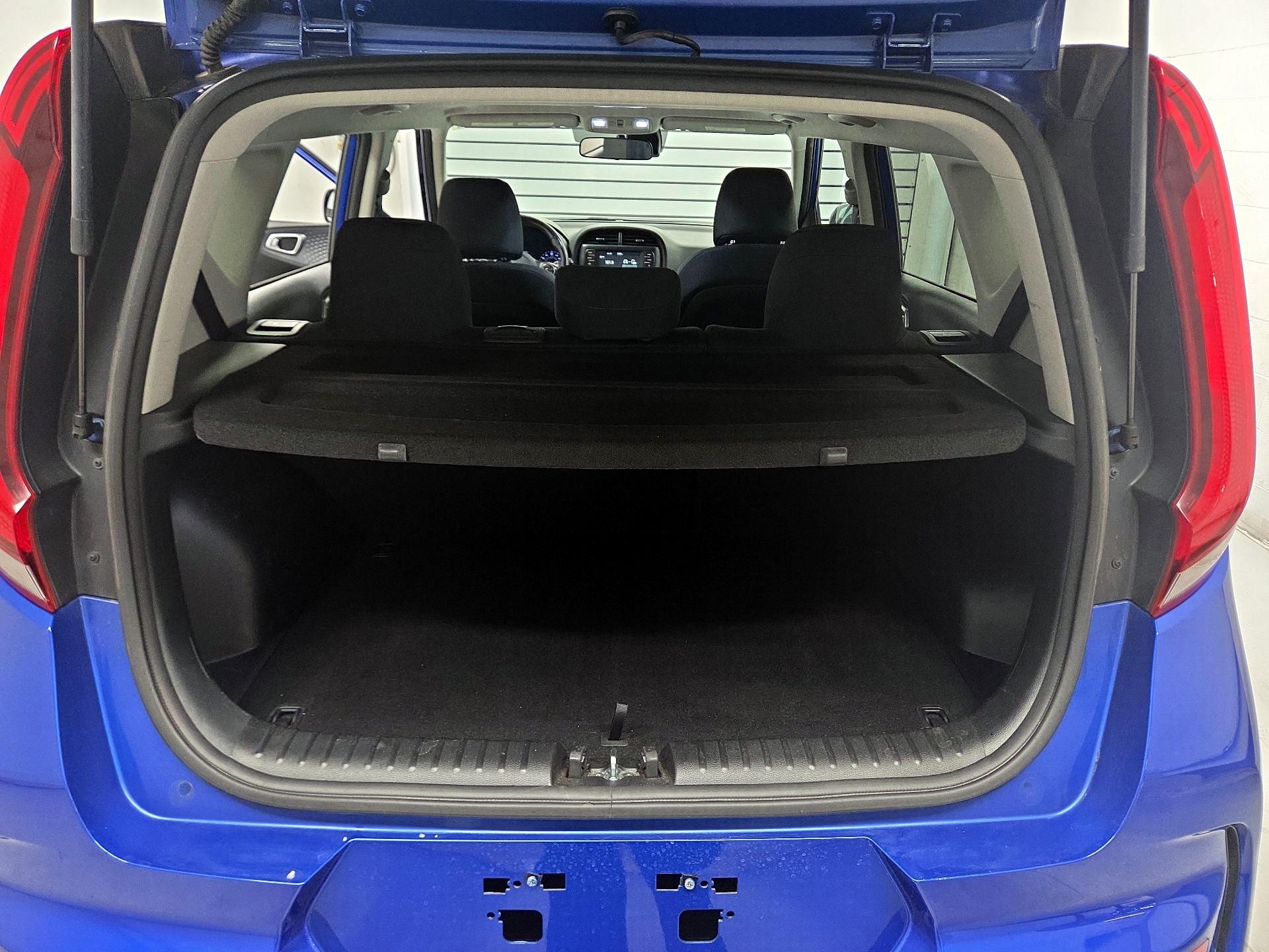 Thumbnail: 2020 Kia Soul - 16
