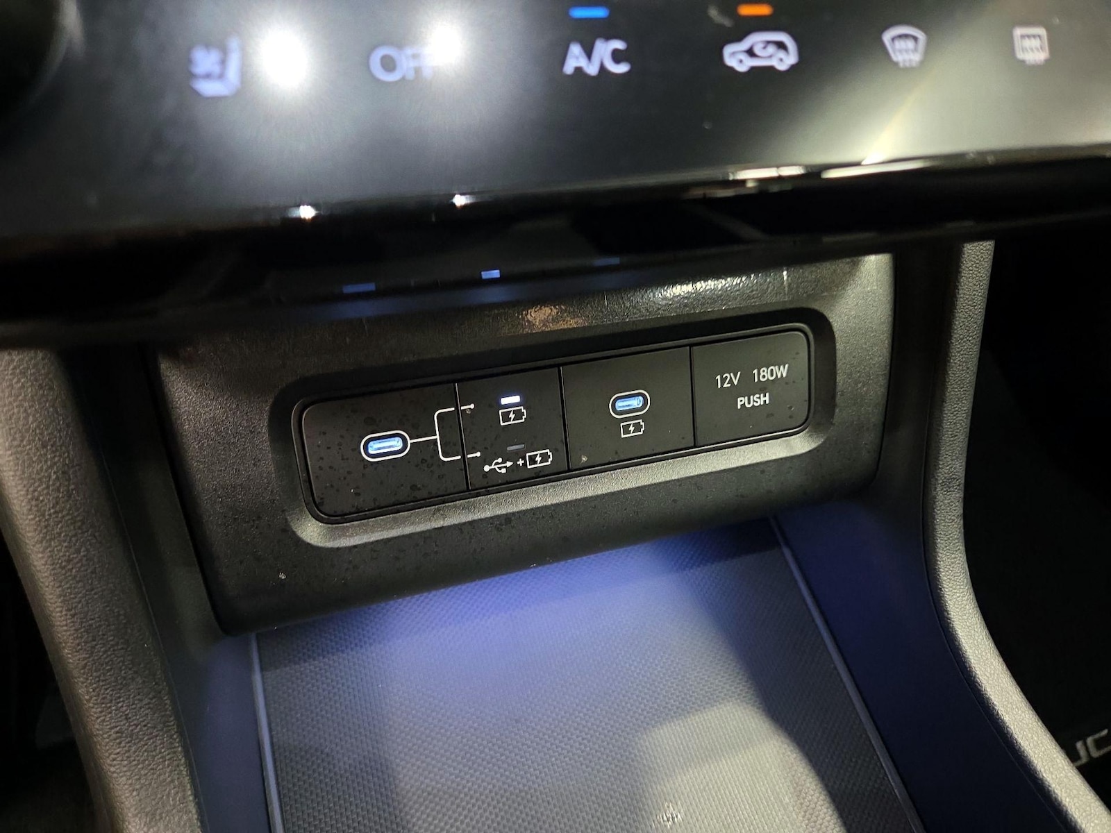 2025 Hyundai Tucson Limited - Photo 20