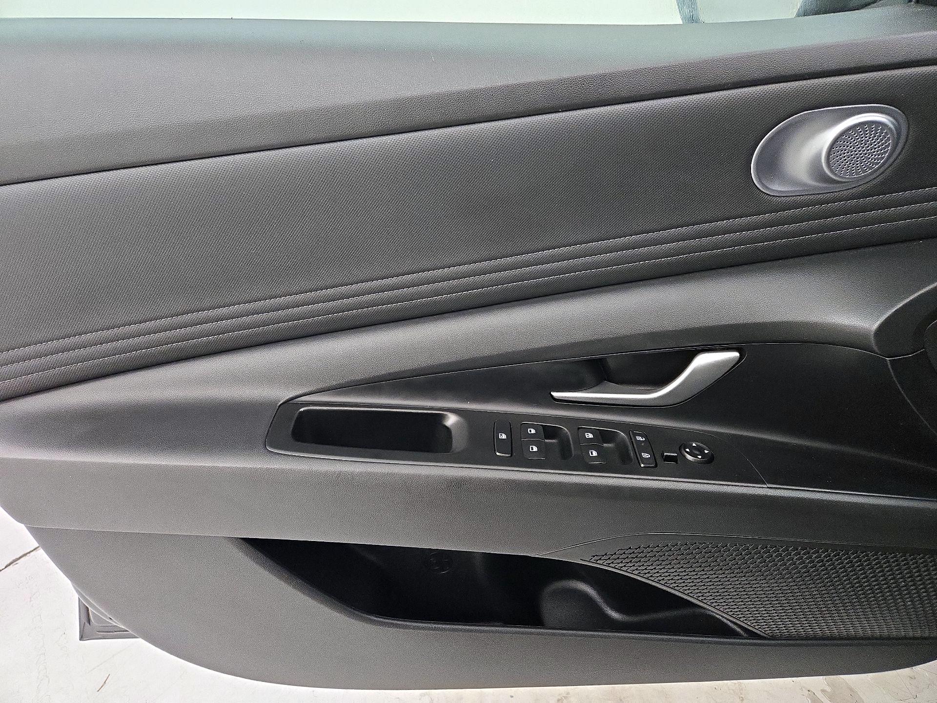 Thumbnail: 2024 Hyundai Elantra - 12