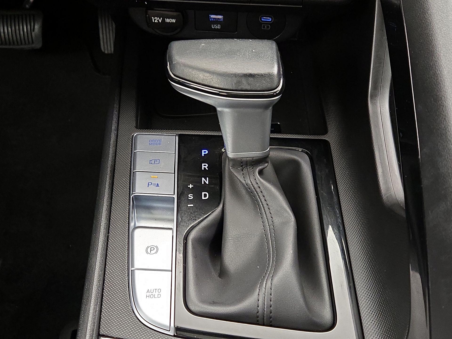 Thumbnail: 2024 Hyundai Elantra - 18