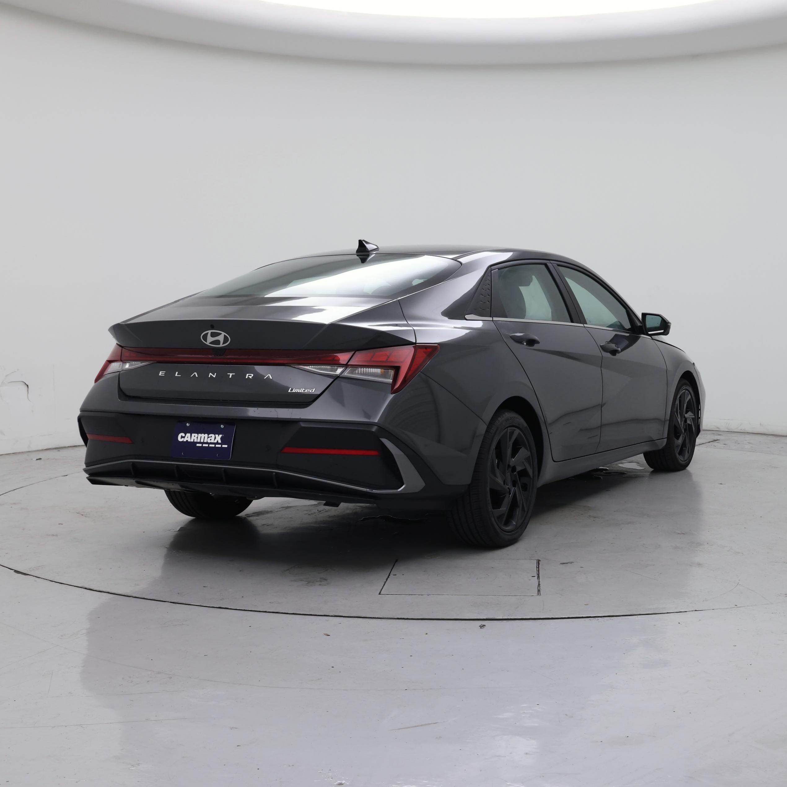 Thumbnail: 2024 Hyundai Elantra - 8