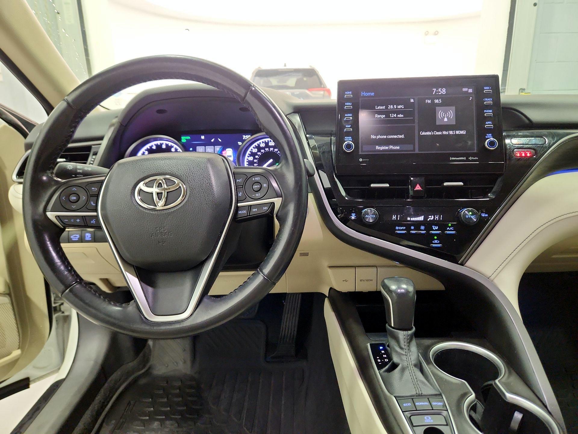Thumbnail: 2021 Toyota Camry - 9