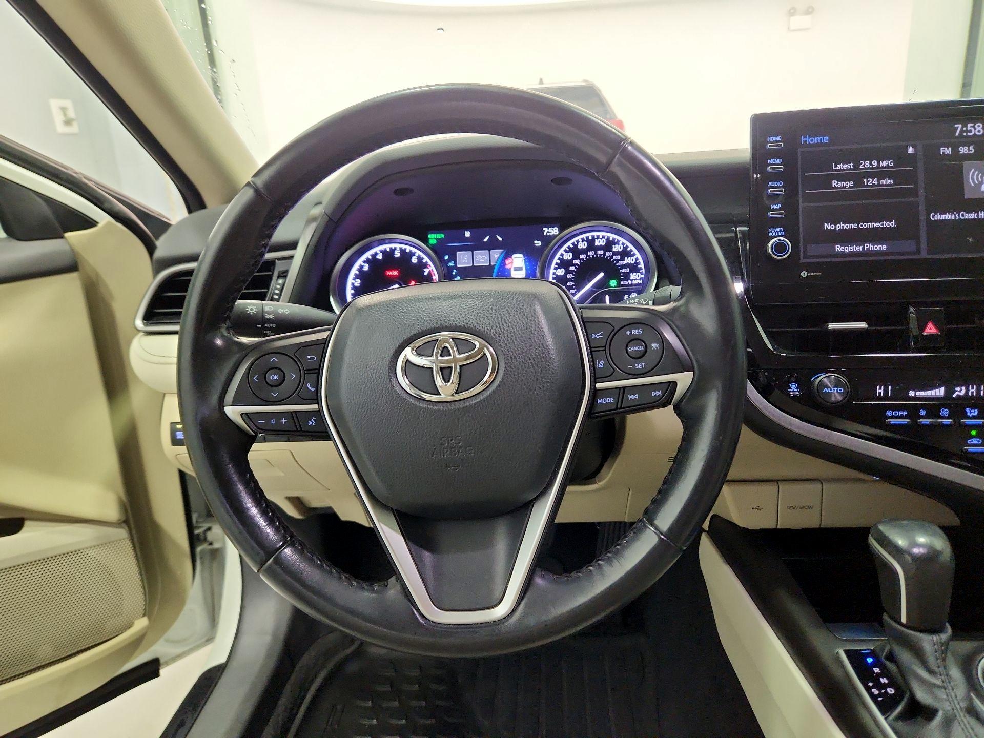 Thumbnail: 2021 Toyota Camry - 10