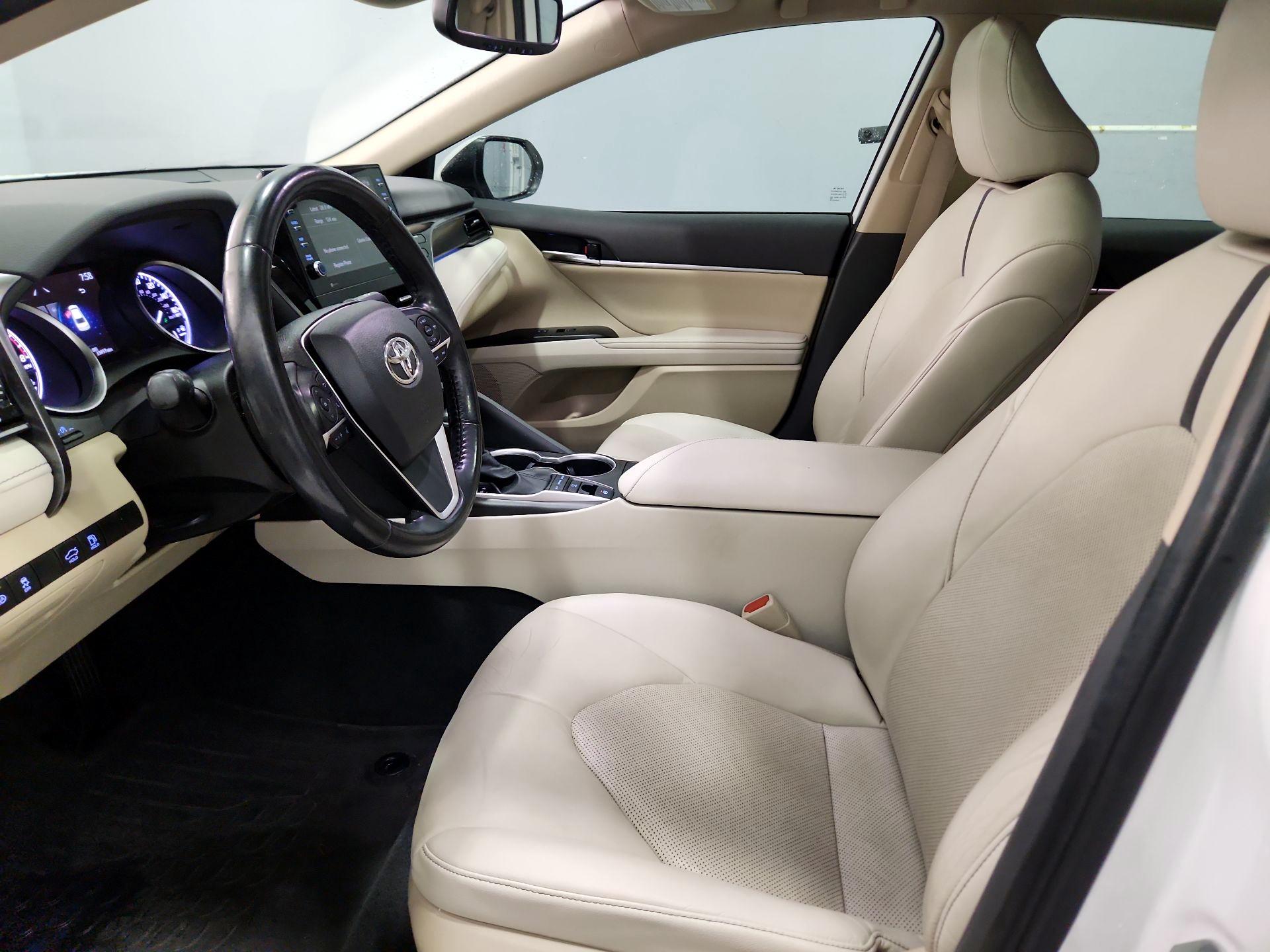 Thumbnail: 2021 Toyota Camry - 11