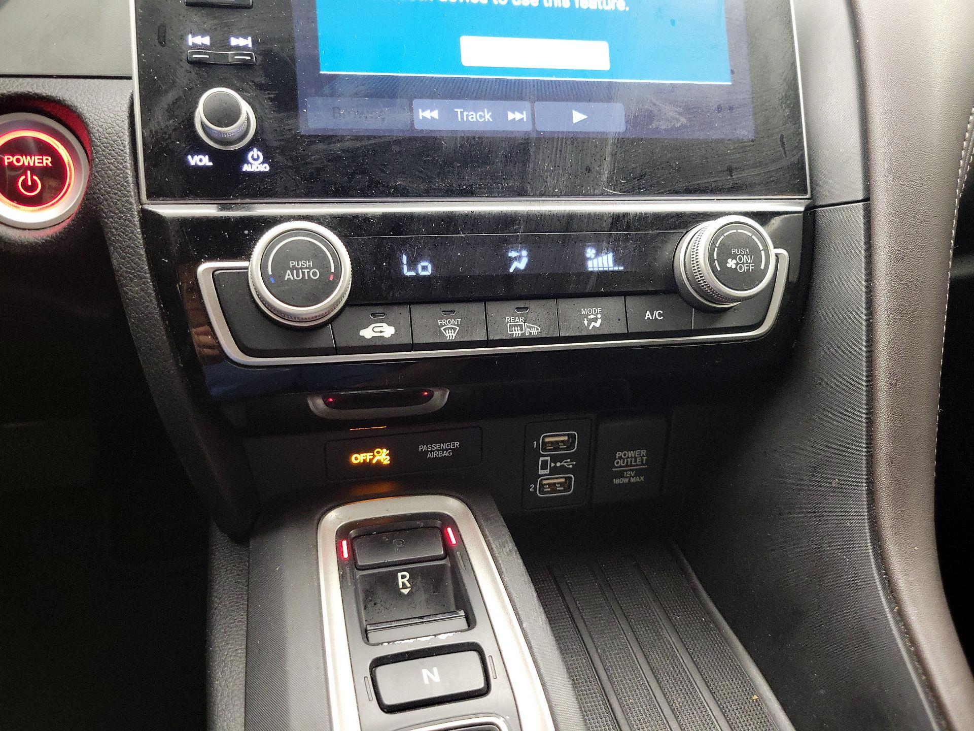 Thumbnail: 2019 Honda Insight - 16