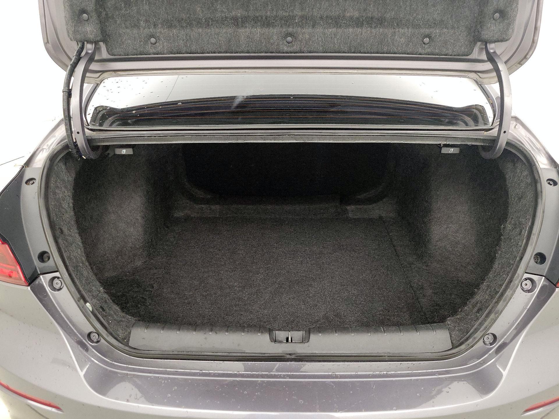Thumbnail: 2019 Honda Insight - 20