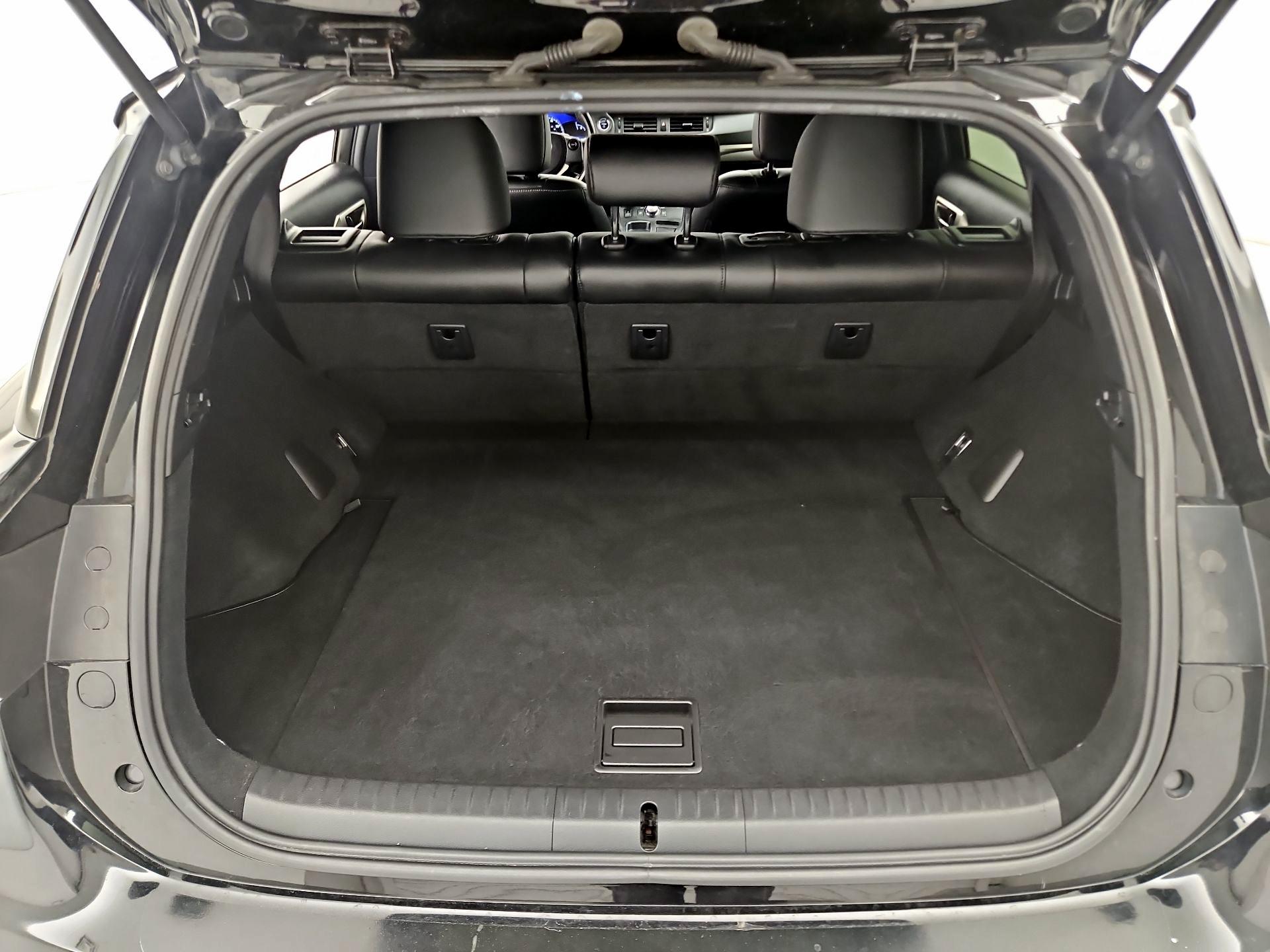 Thumbnail: 2014 Lexus CT - 19