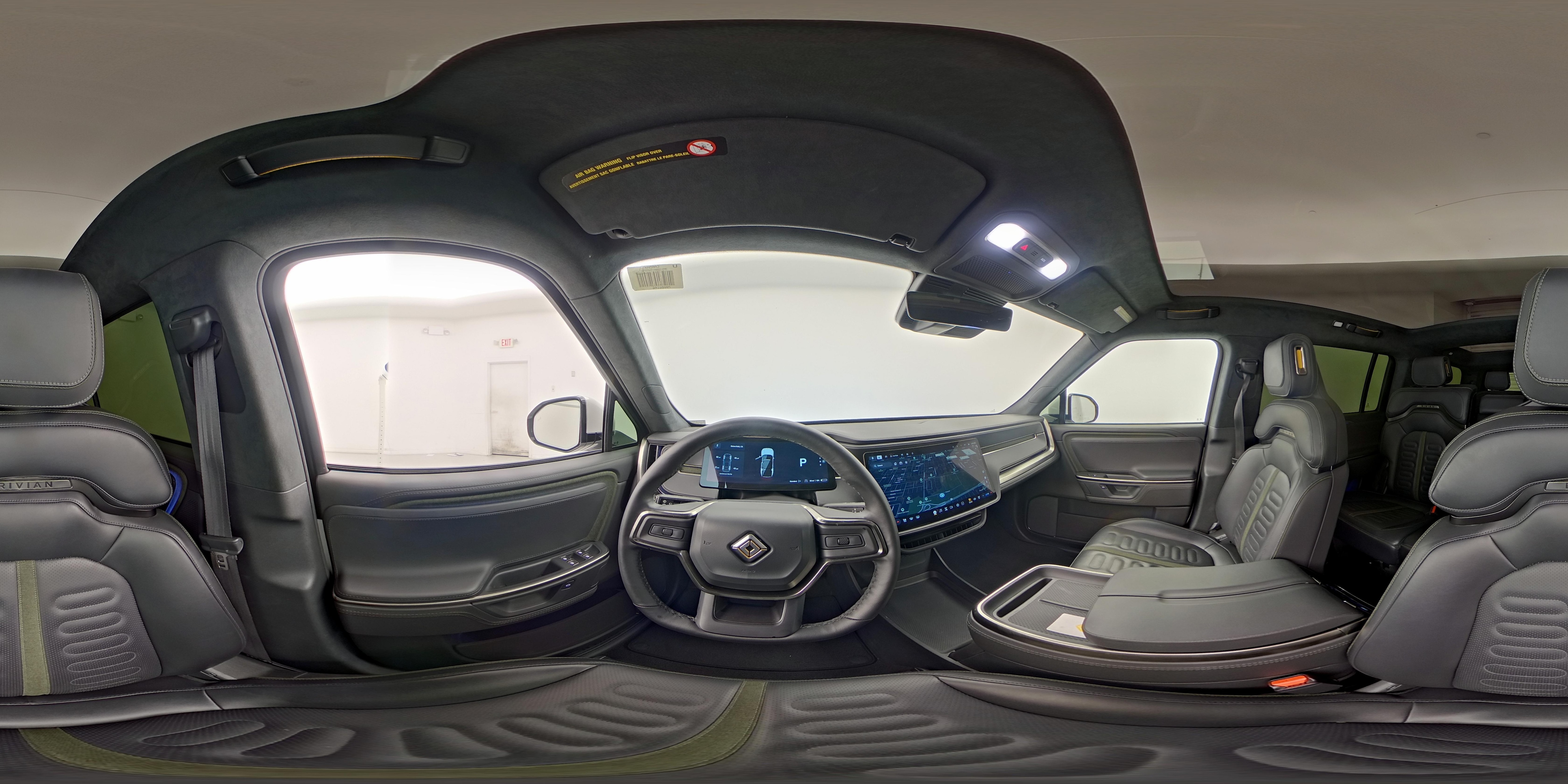 2025 Rivian R1S Adventure - Photo 28