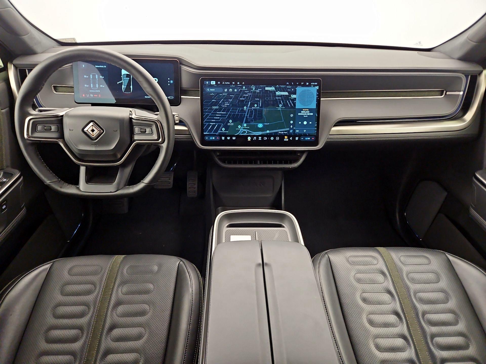 Thumbnail: 2025 Rivian R1S - 9